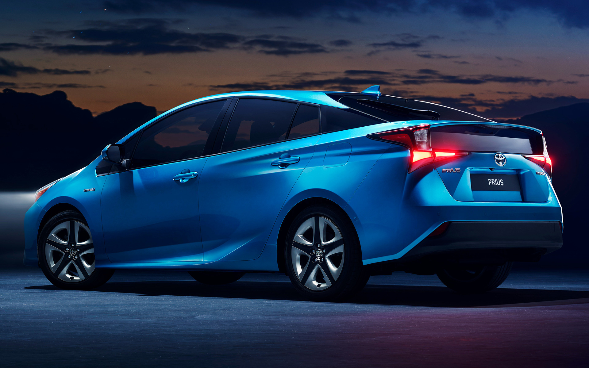 Toyota Prius Wallpapers