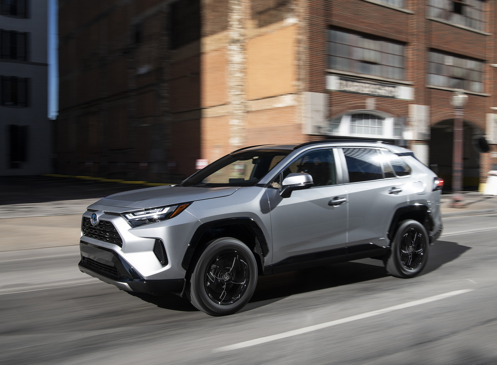 Toyota Rav4 Hybrid Wallpapers