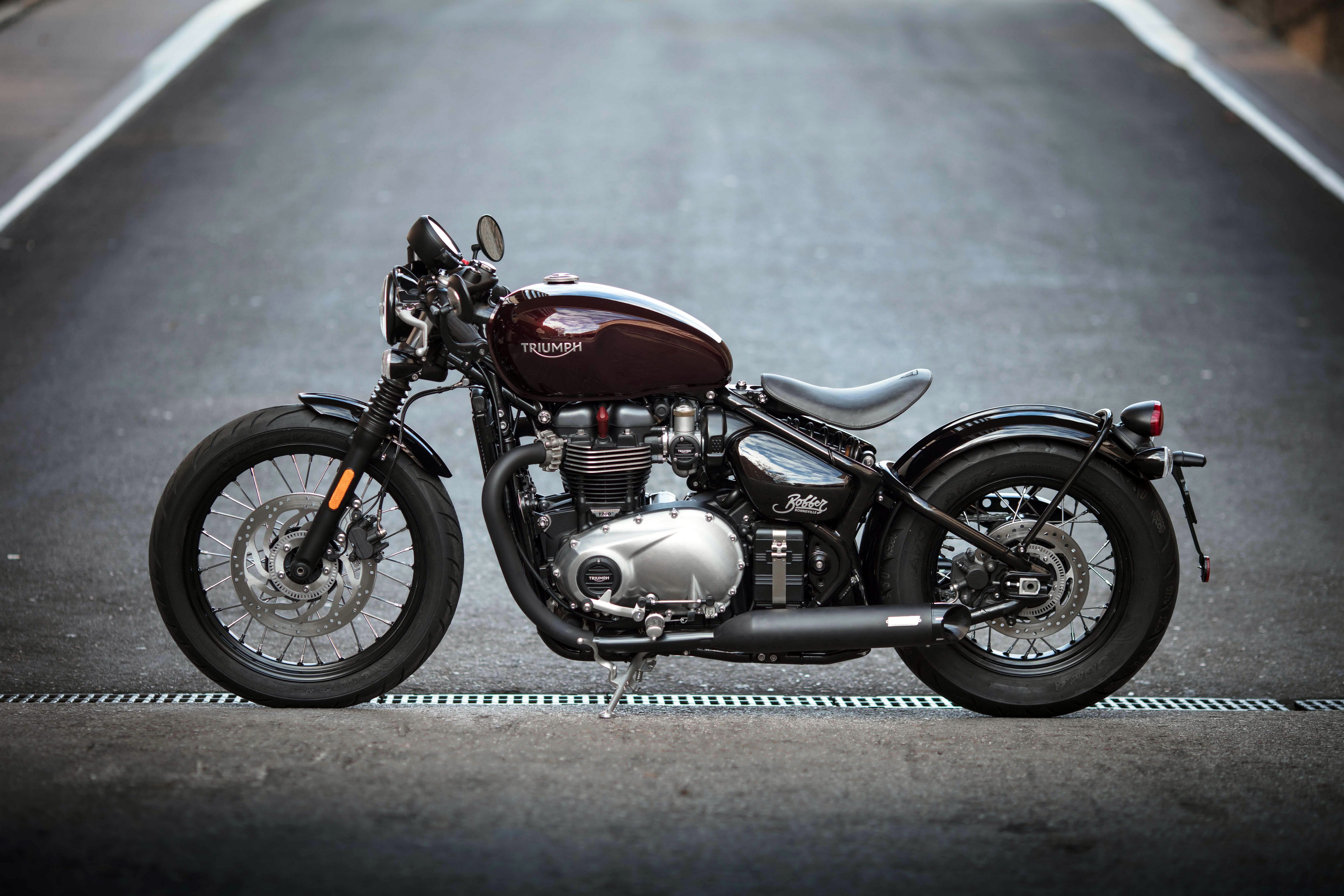 Triumph Bonneville Bobber Black 2017 Wallpapers