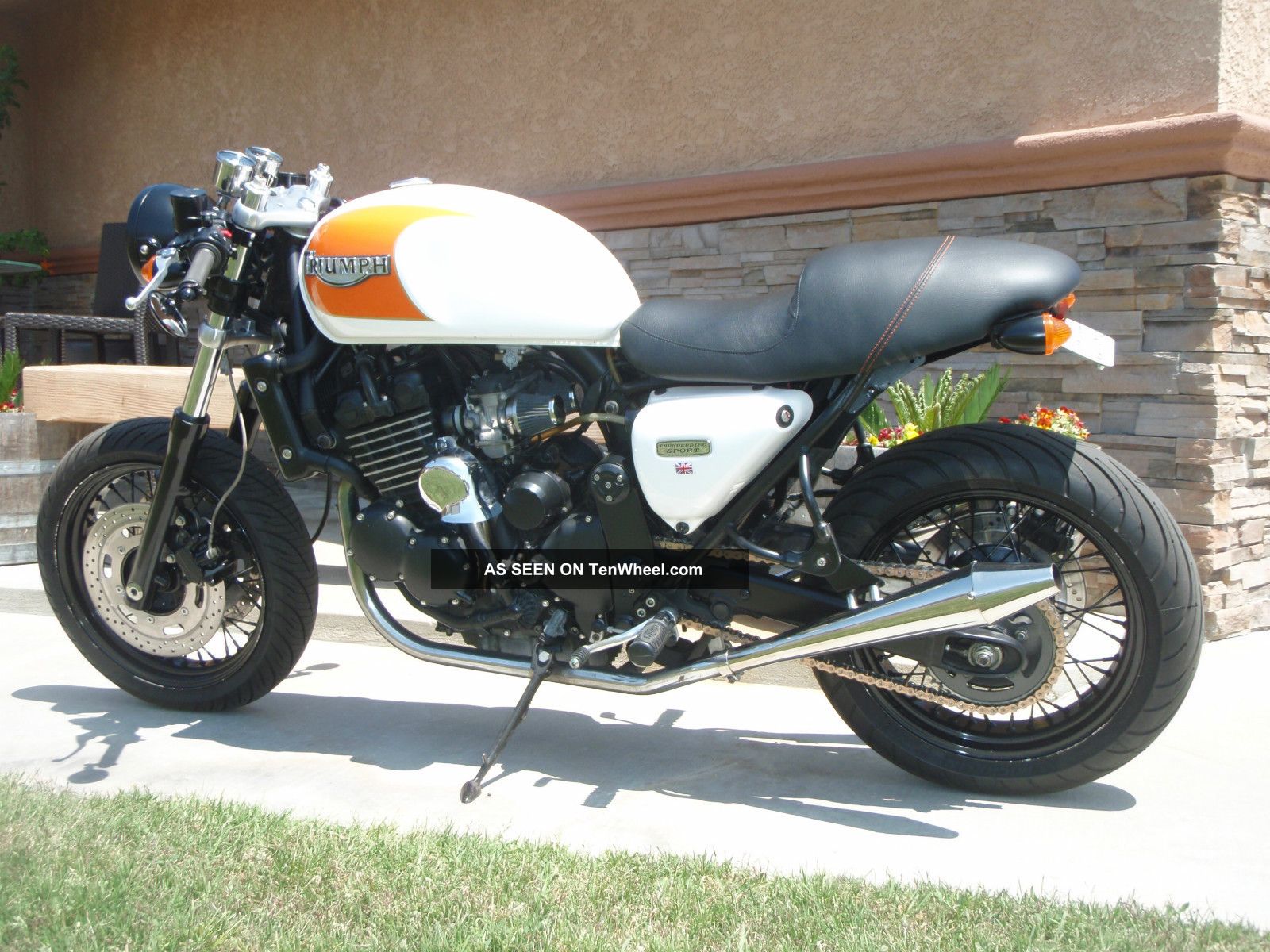 Triumph Thunderbird Cafe Racer Wallpapers