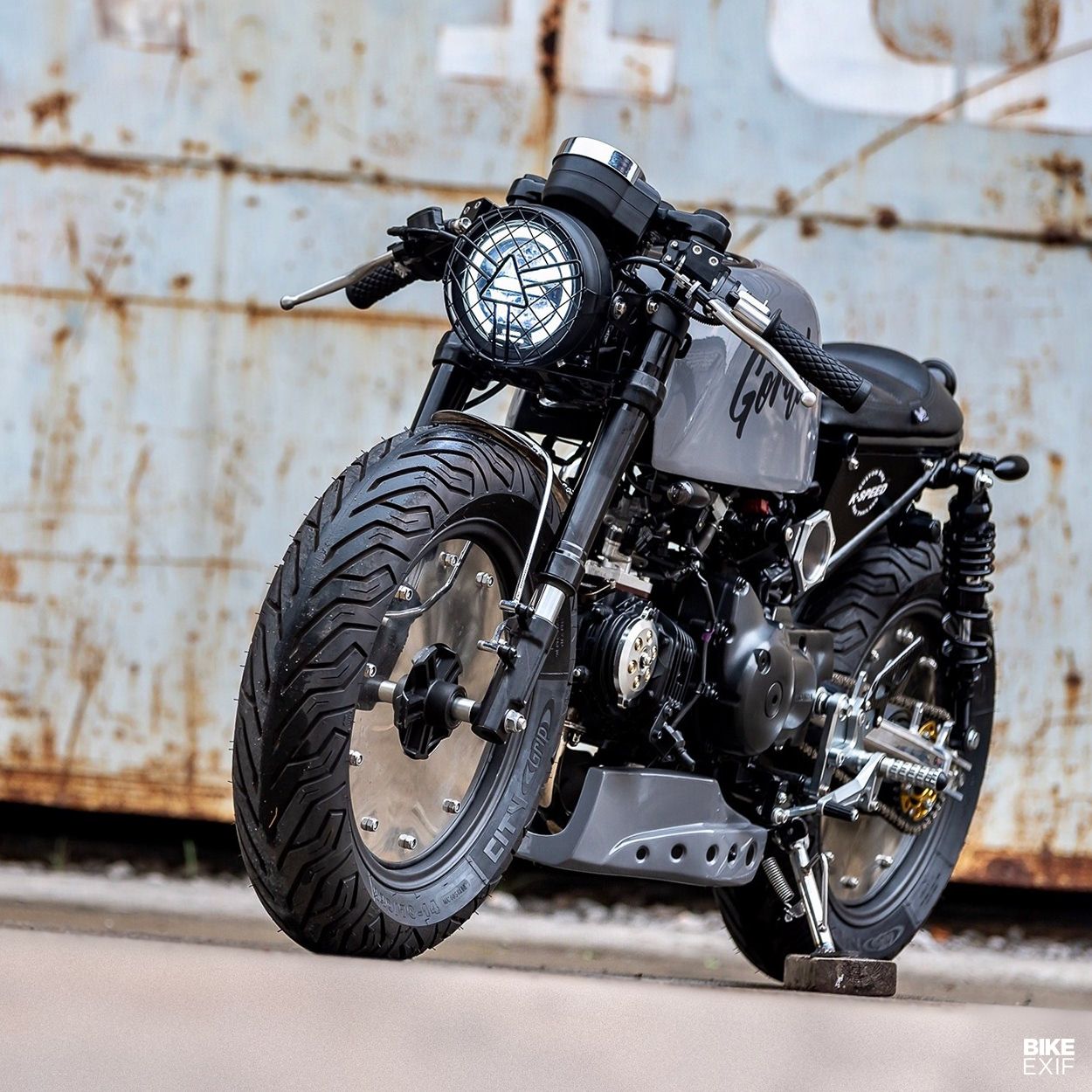 Triumph Thunderbird Cafe Racer Wallpapers