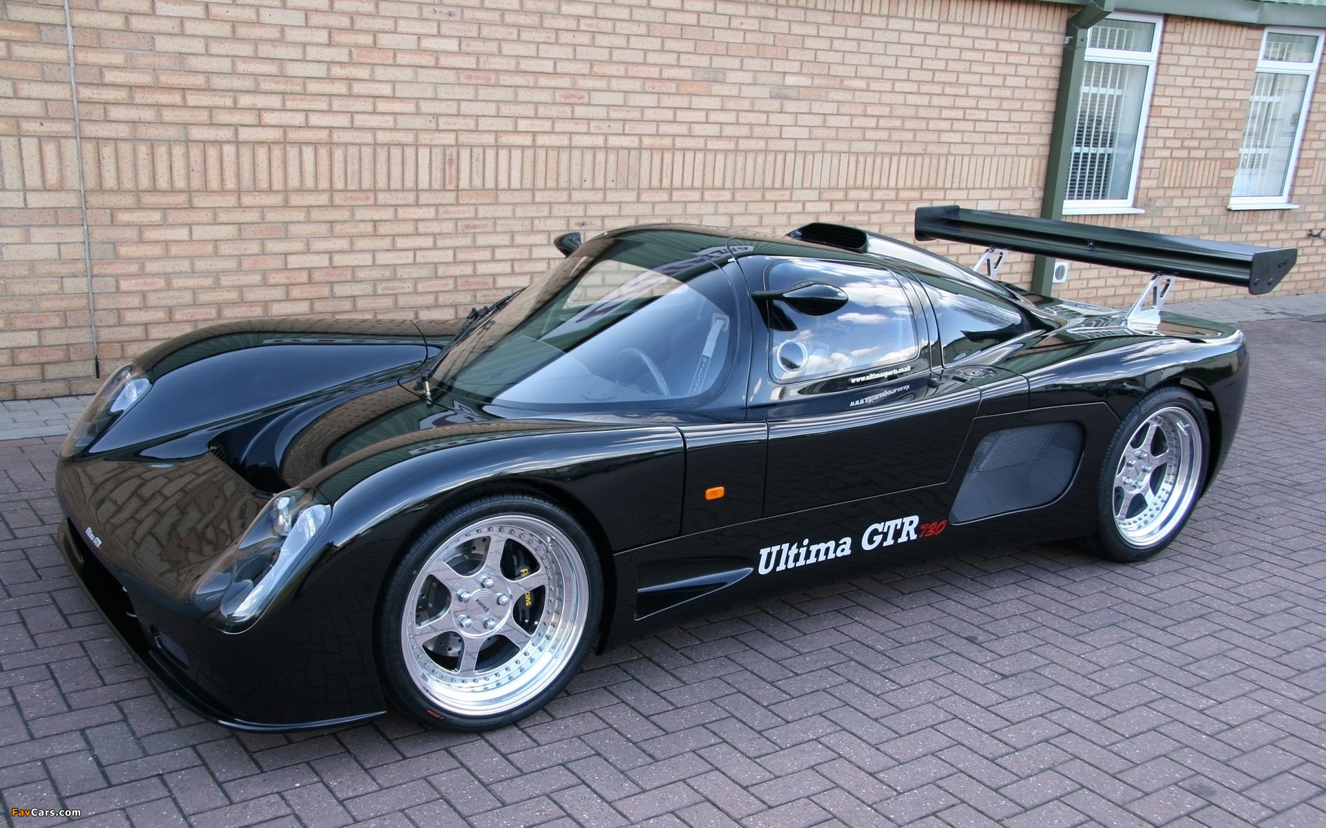 Ultima Gtr Wallpapers