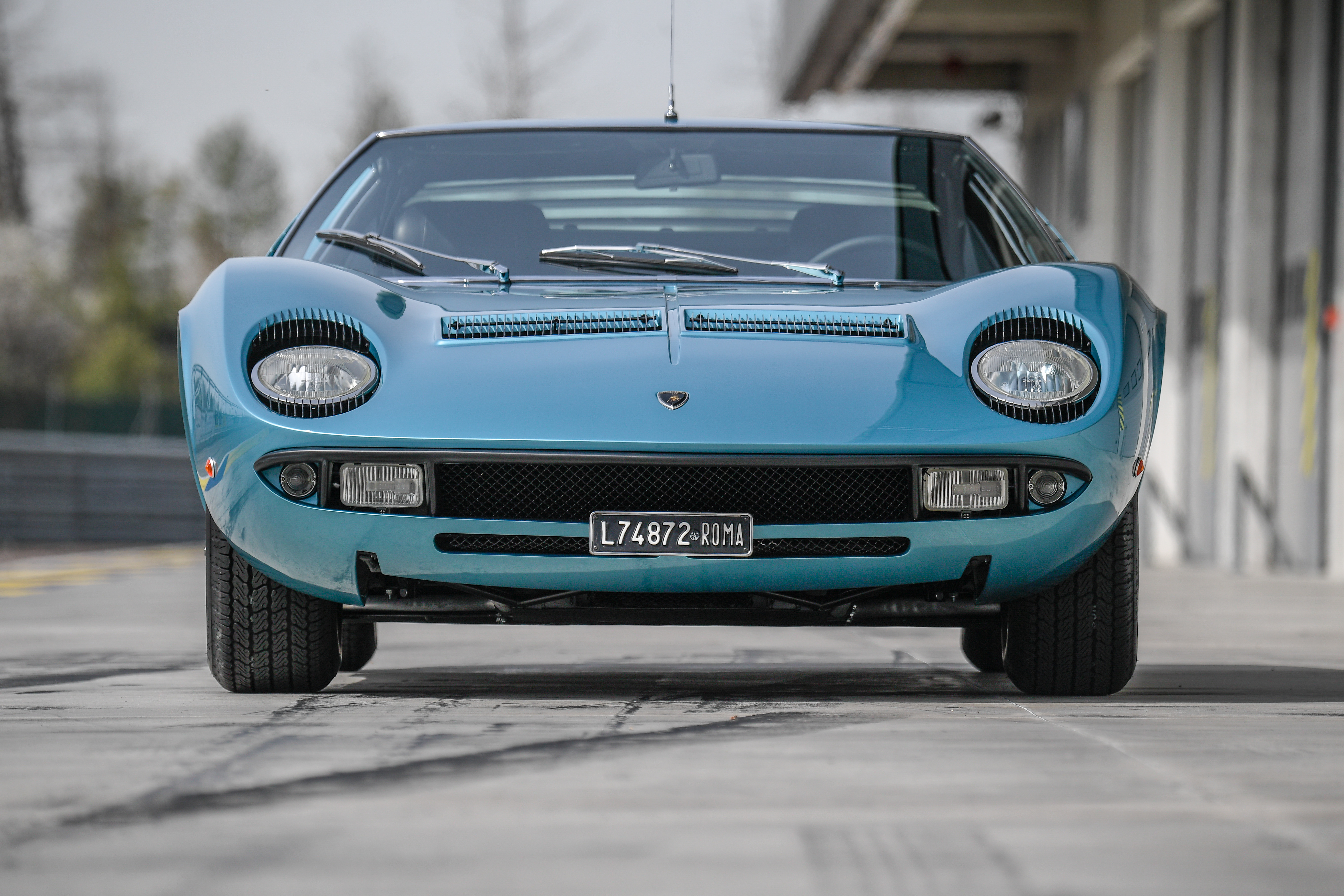 Vectorized Lamborghini Miura Wallpapers