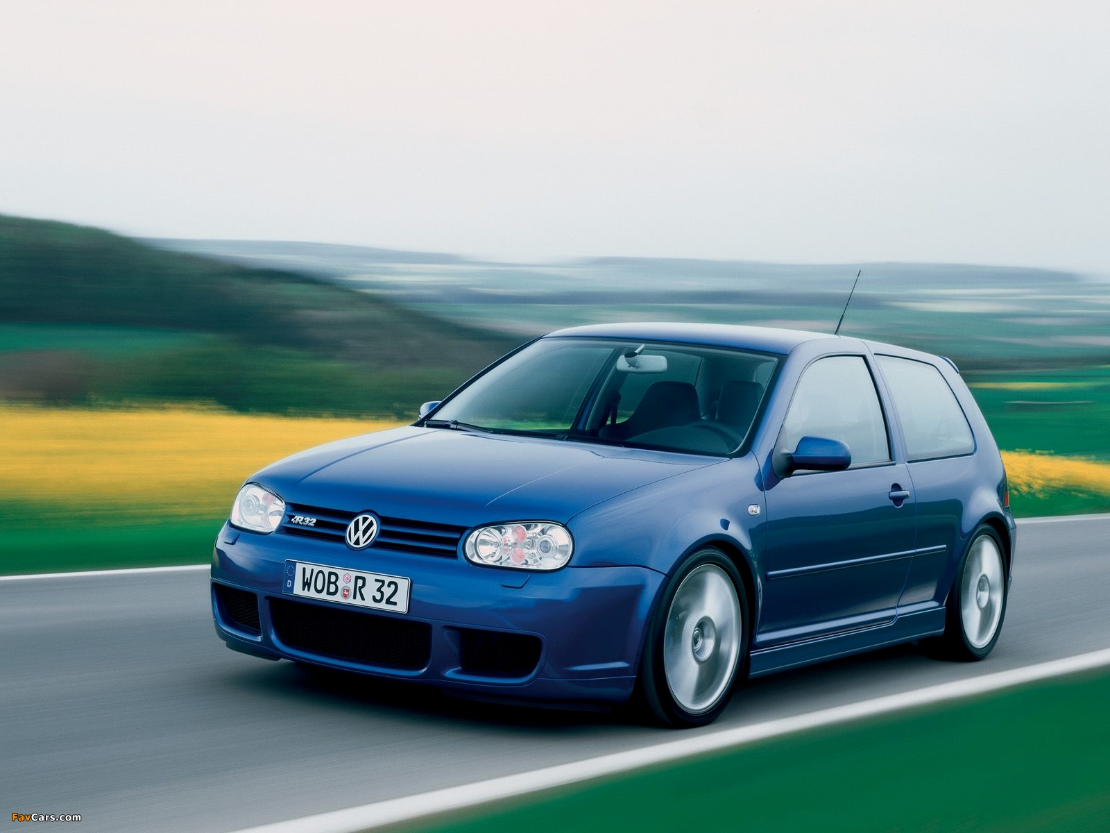 Volkswagen R32 Wallpapers