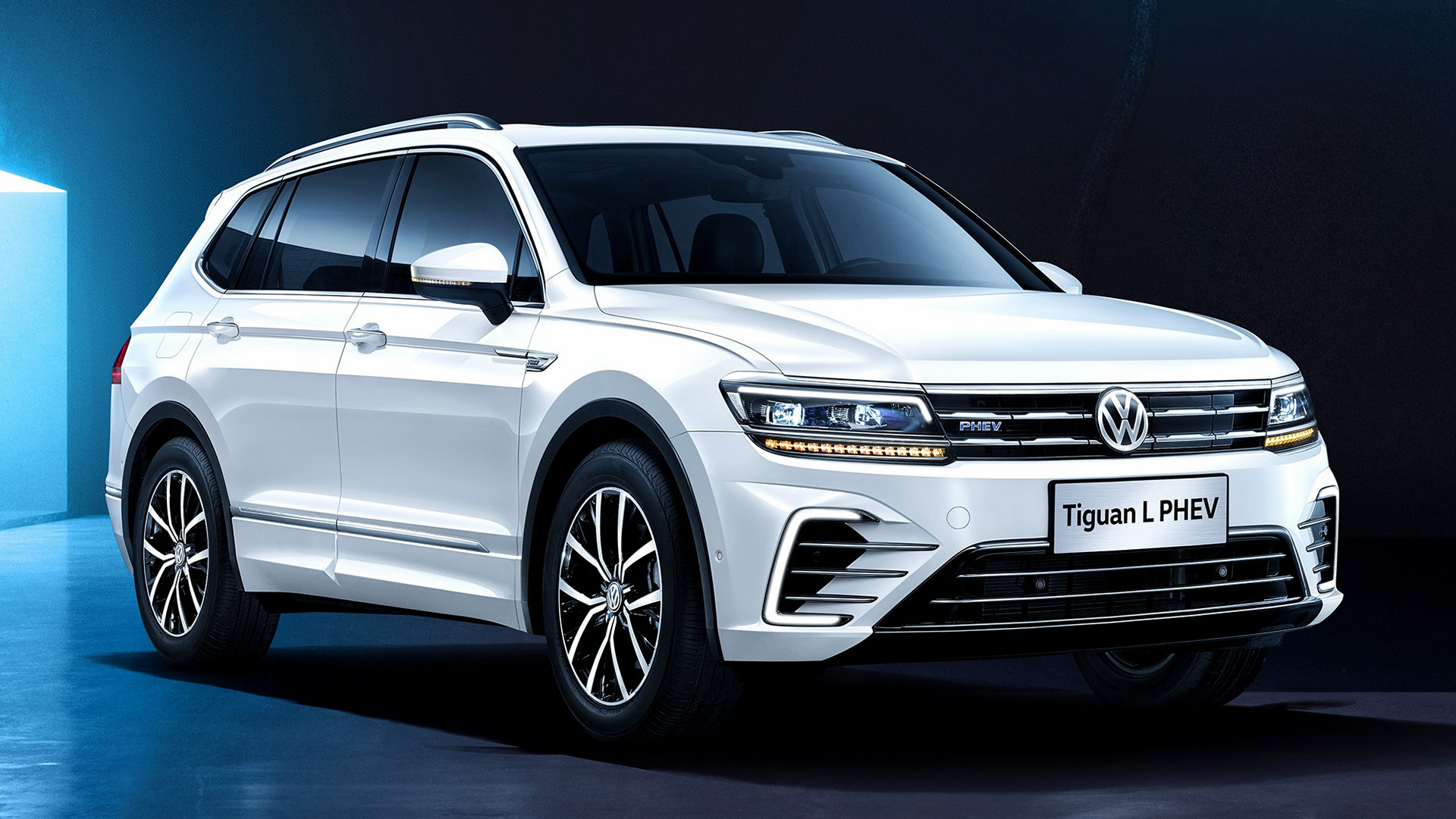 Volkswagen Tiguan L Wallpapers