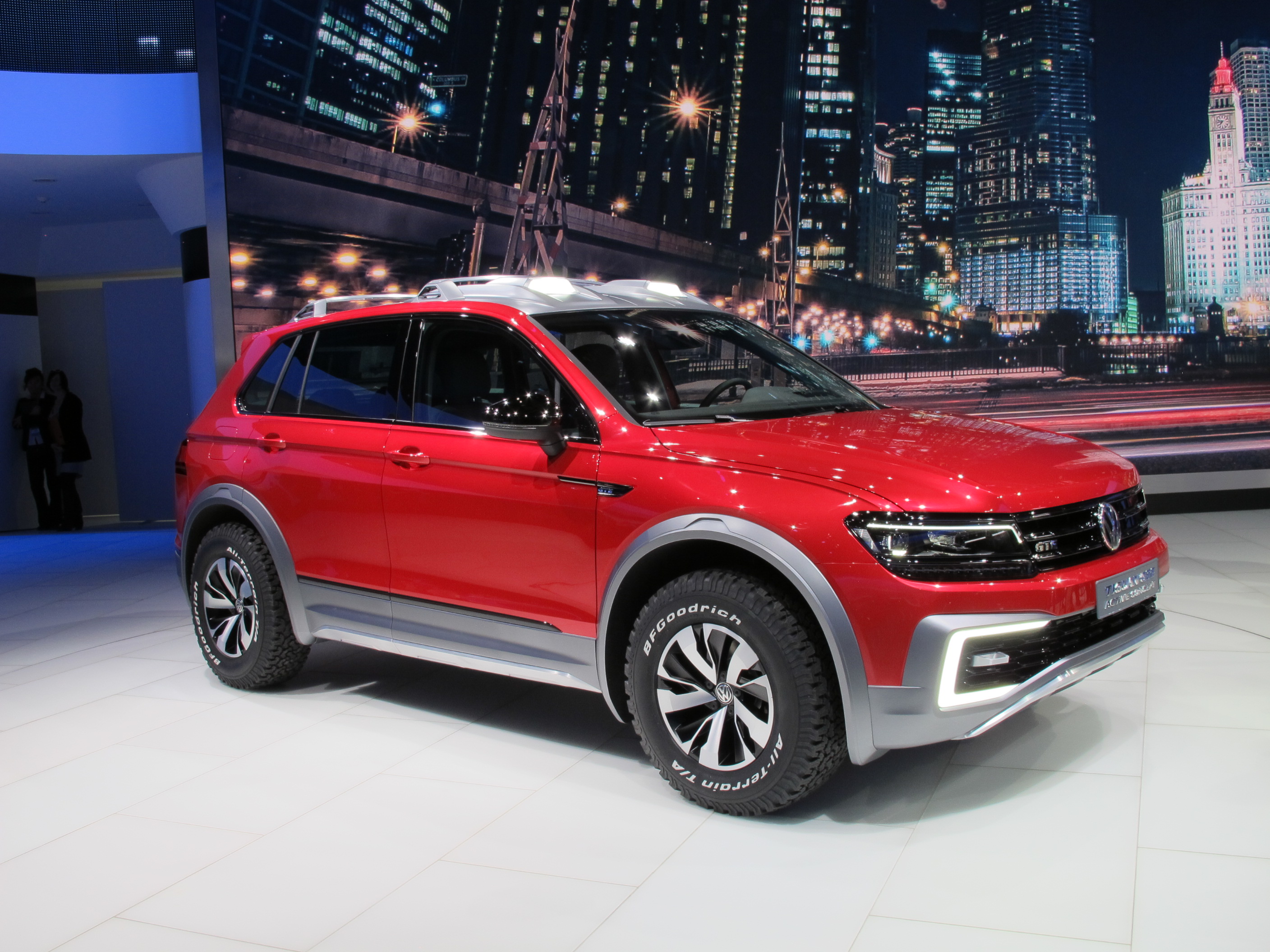 Volkswagen Tiguan L Phev Wallpapers