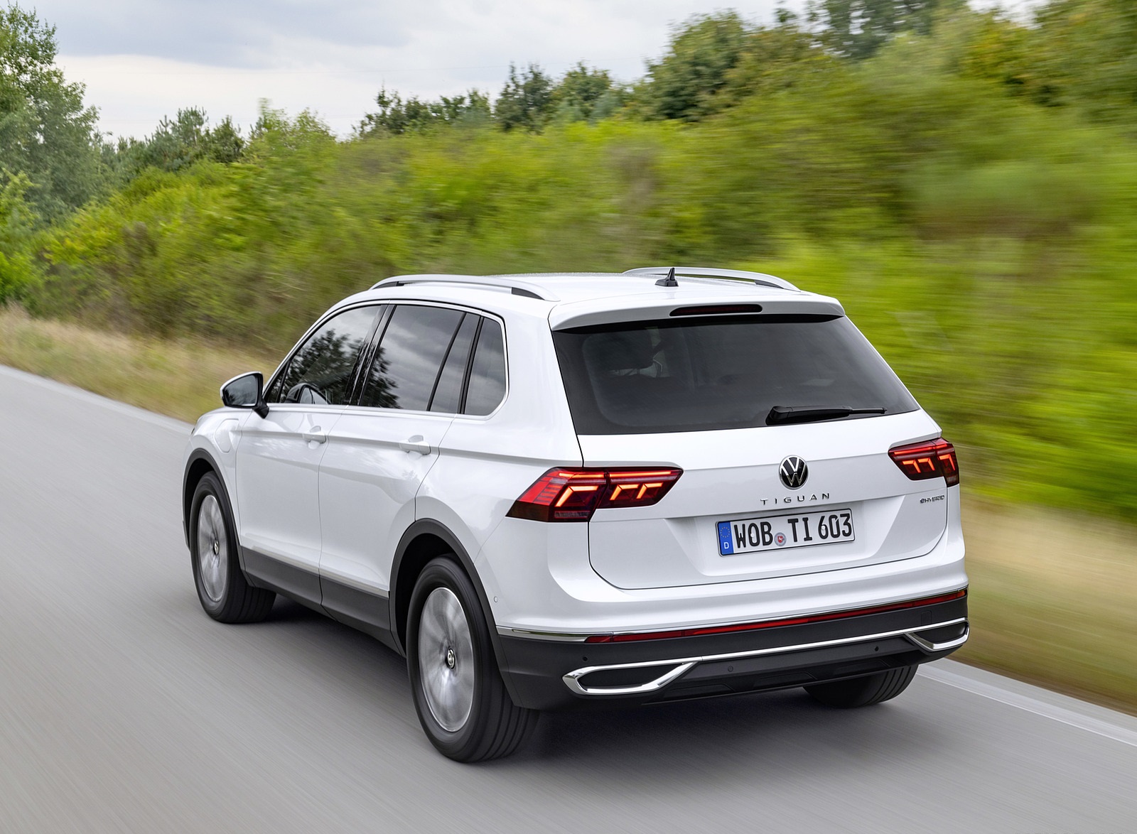 Volkswagen Tiguan L Phev Wallpapers