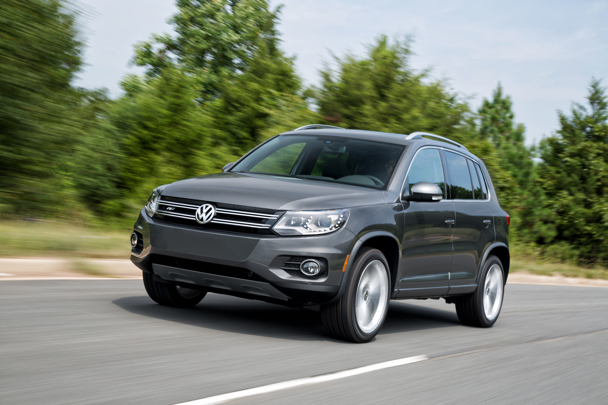 Volkswagen Tiguan R-Line Black Style Wallpapers