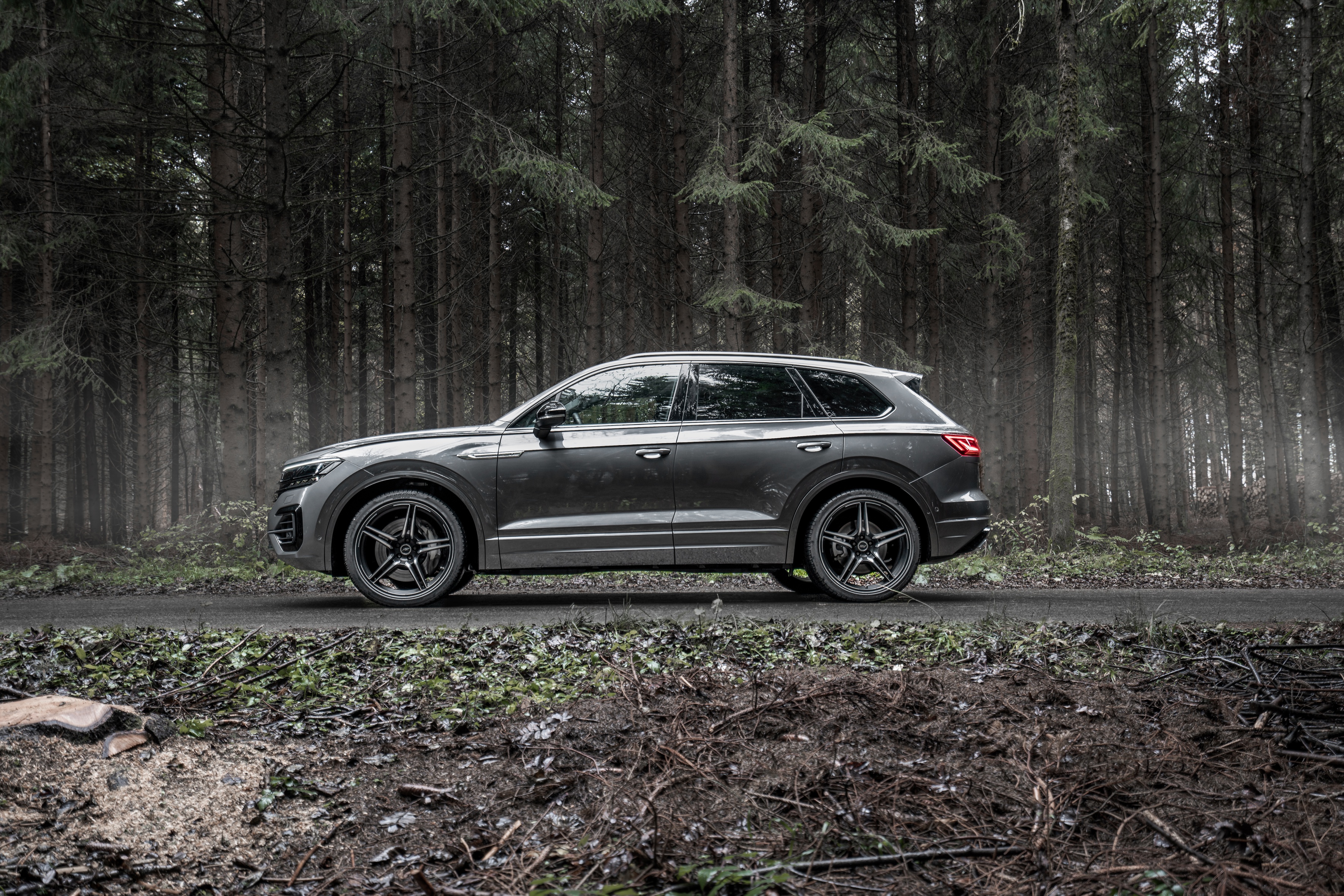 Volkswagen Touareg R-Line Wallpapers