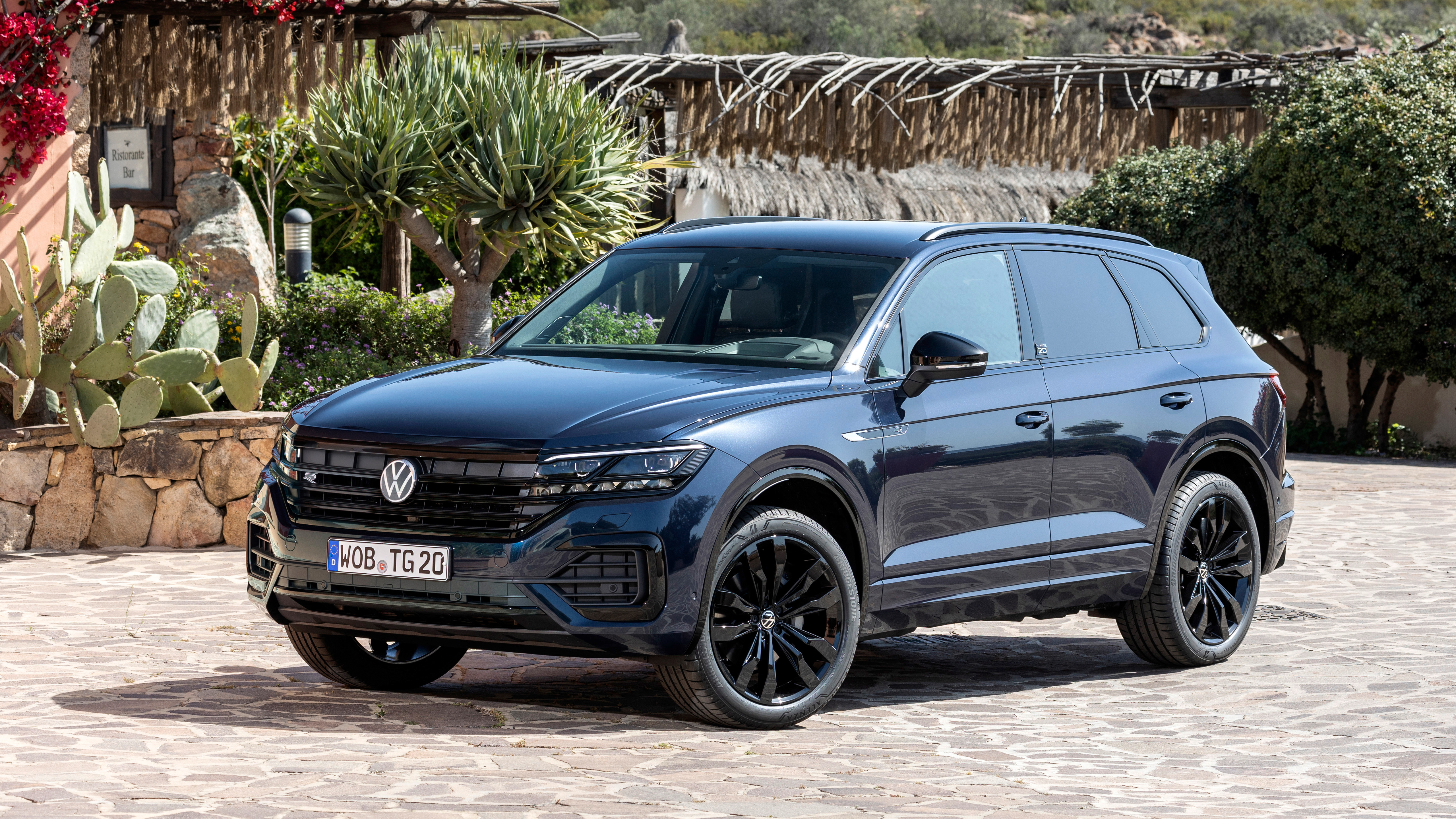 Volkswagen Touareg R-Line Wallpapers