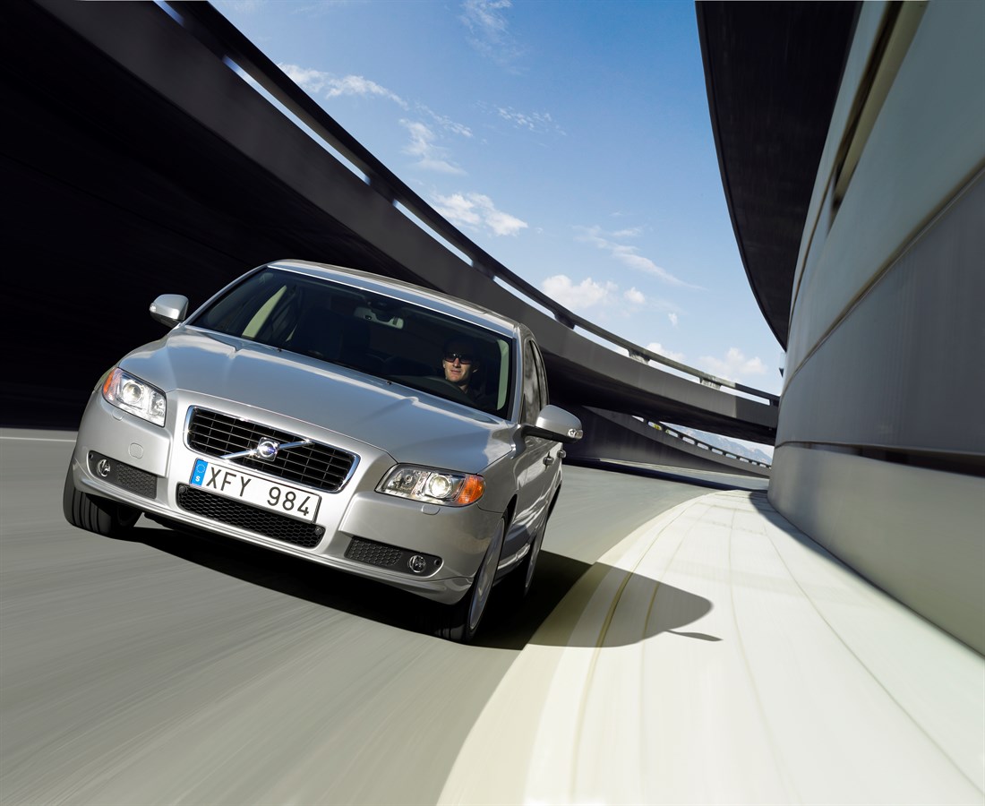 Volvo S80 Wallpapers