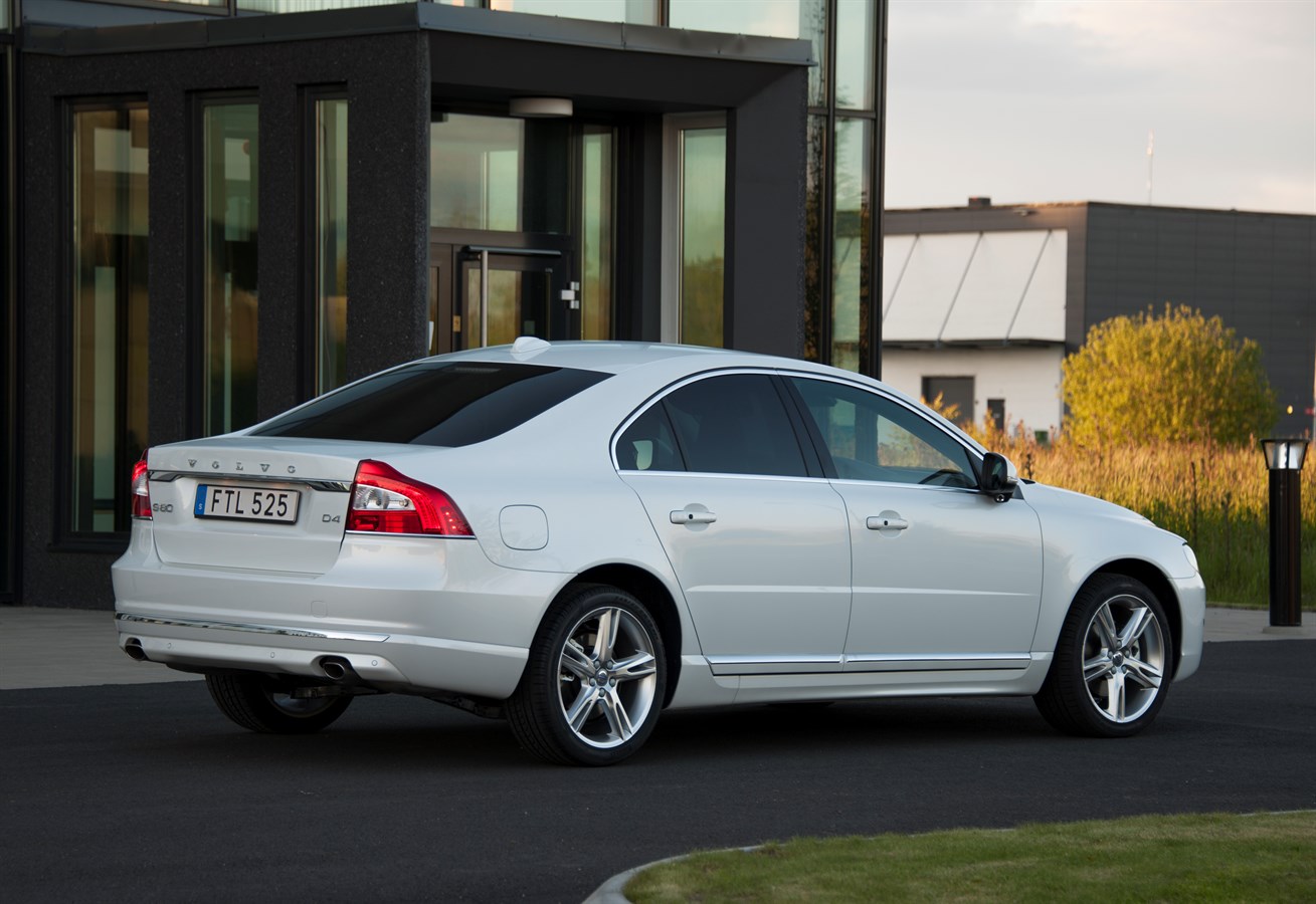 Volvo S80 Wallpapers