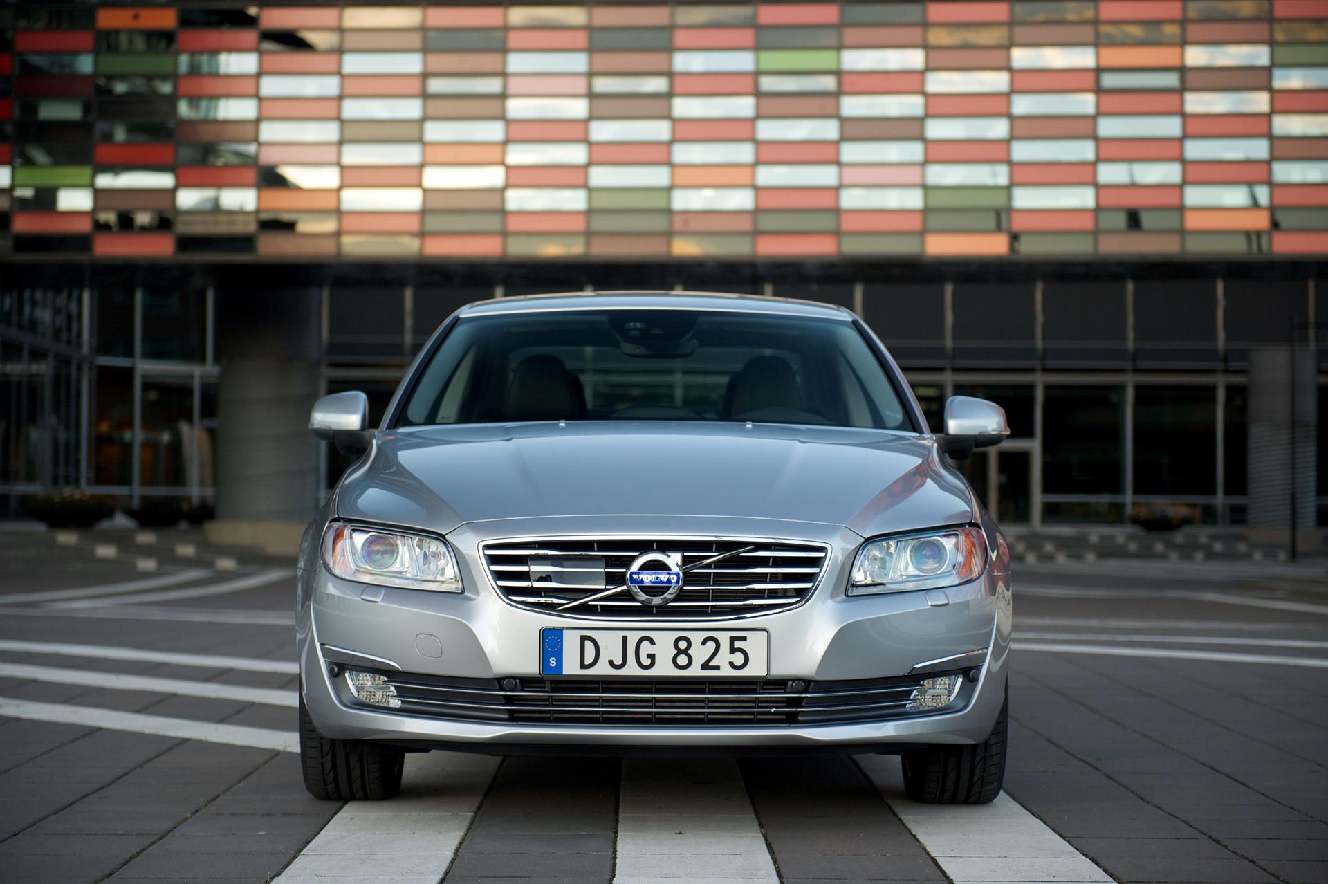 Volvo S80 Wallpapers