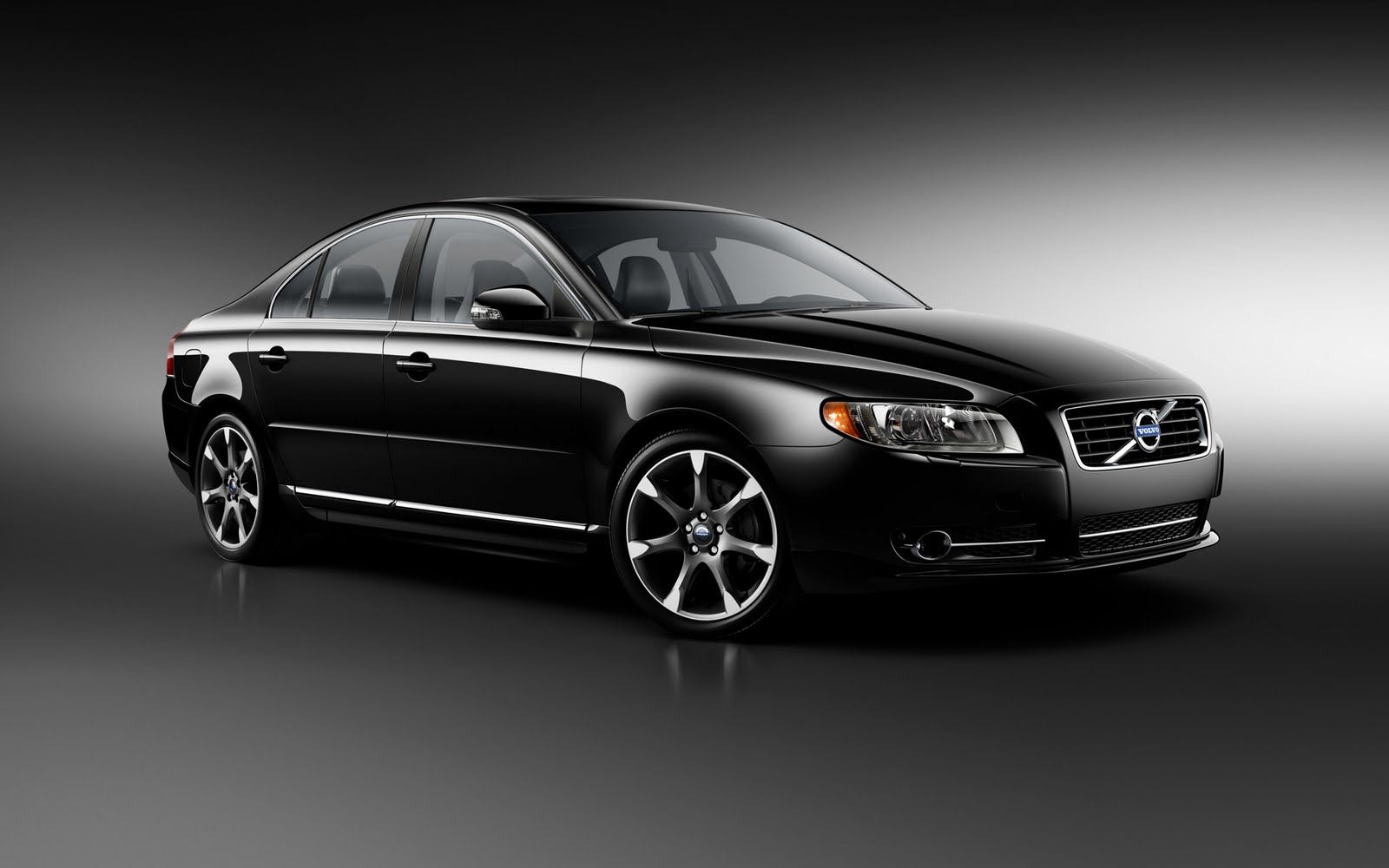 Volvo S80 Wallpapers