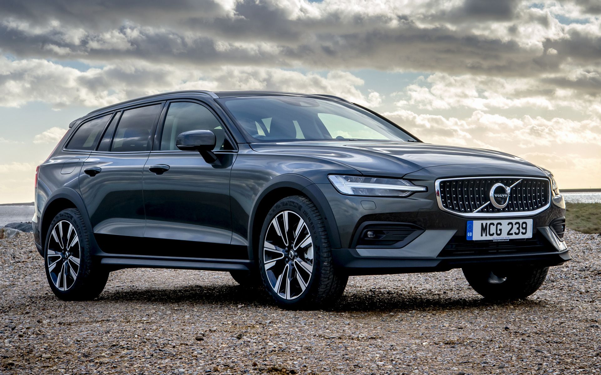 Volvo V60 Wallpapers