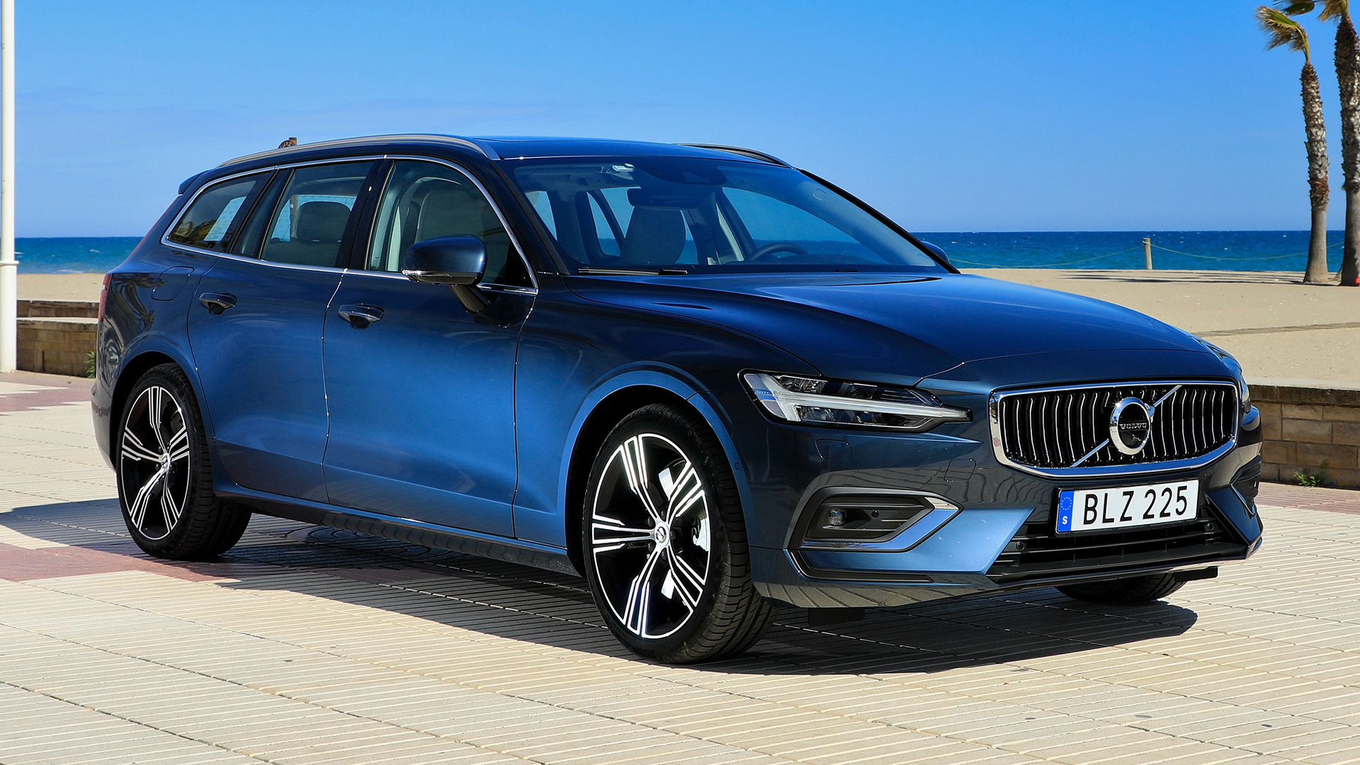 Volvo V60 Wallpapers