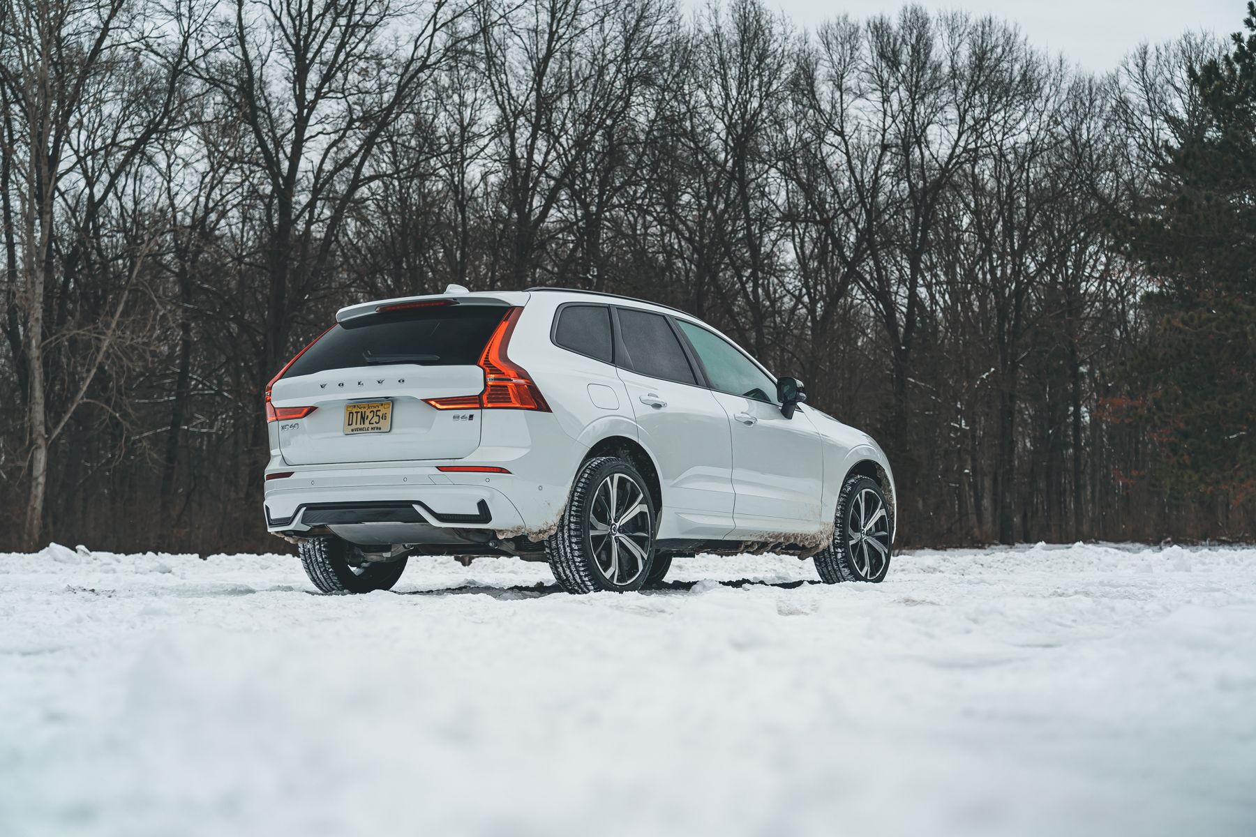 Volvo Xc60 B6 Awd Wallpapers