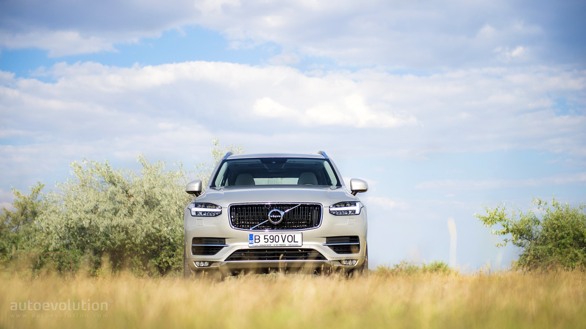 Volvo Xc90 Wallpapers