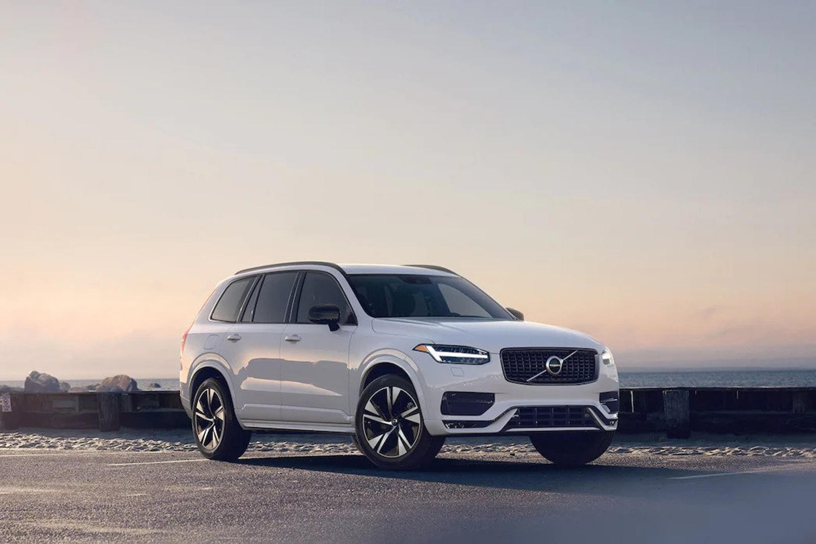 Volvo Xc90 R-Design Wallpapers