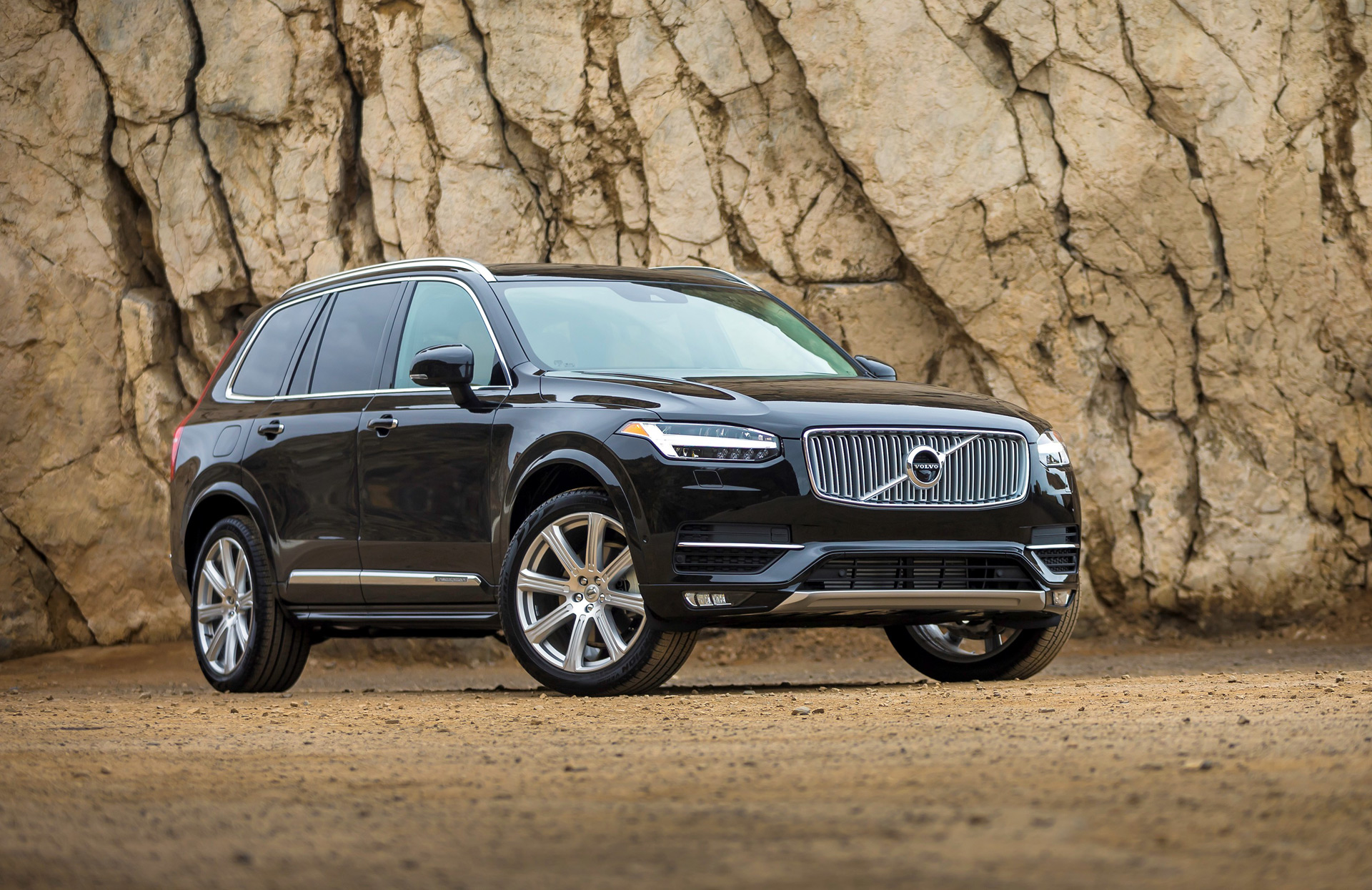 Volvo Xc90 Twin Engine R-Design Wallpapers