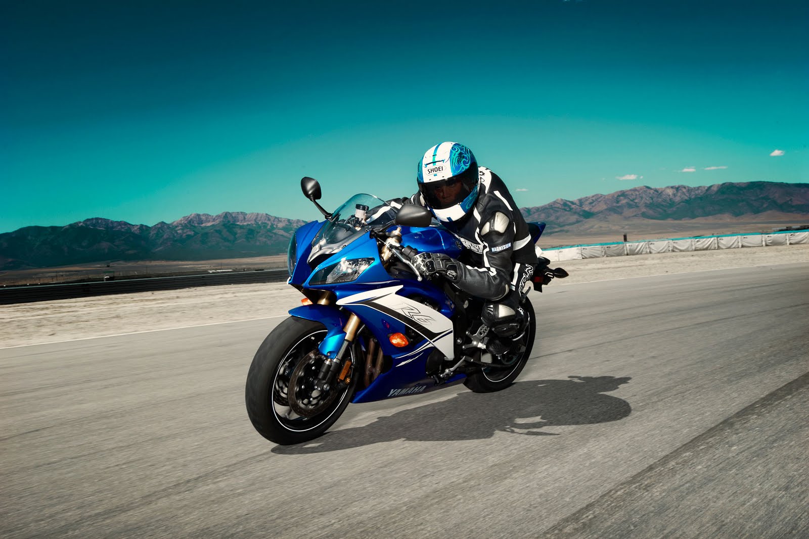 Yamaha Yzf R6 Wallpapers