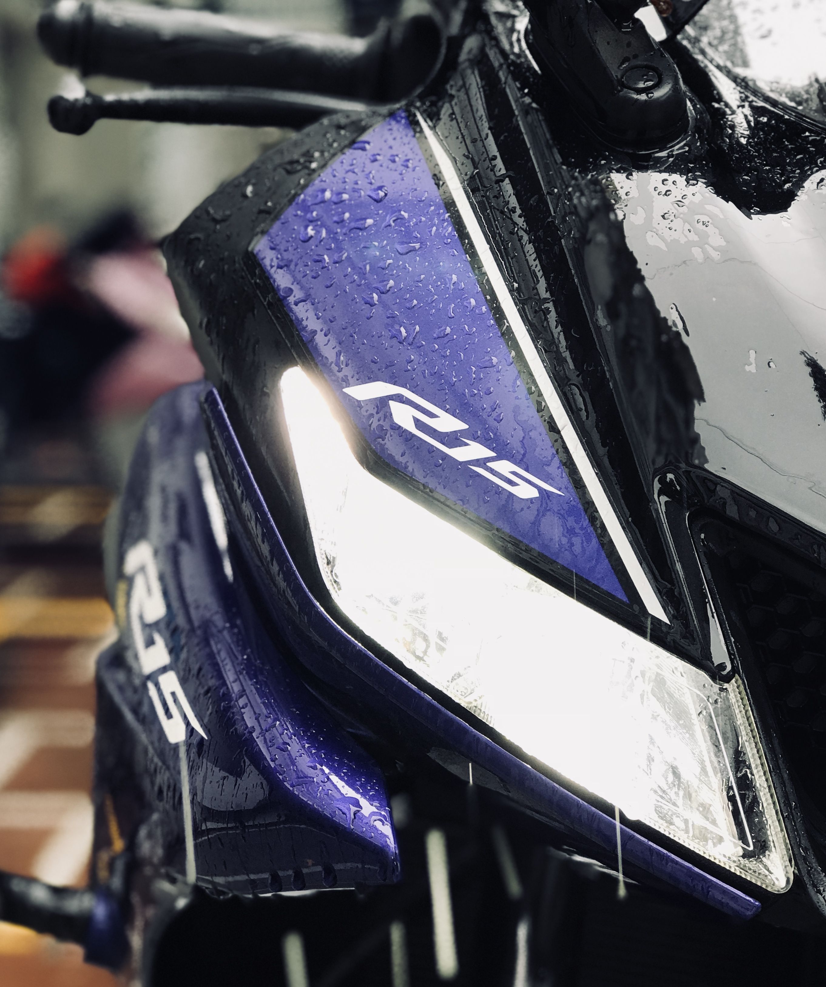 Yamaha Yzf-R15 Wallpapers