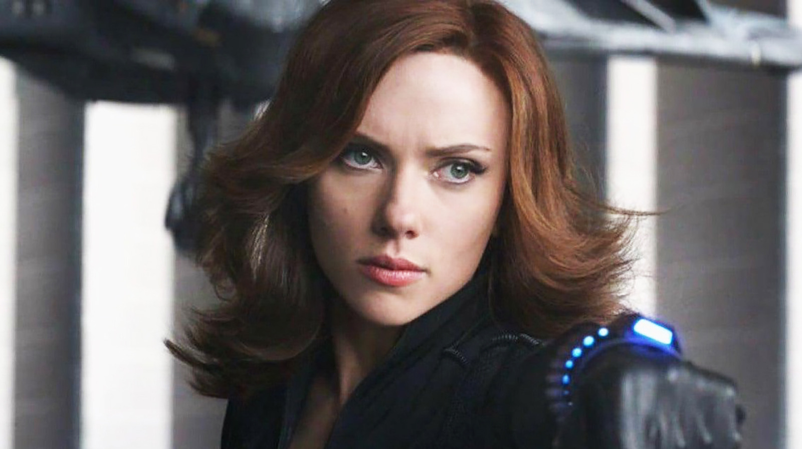 Natasha Romanoff as Black Widow in Marvel Super War Wallpapers