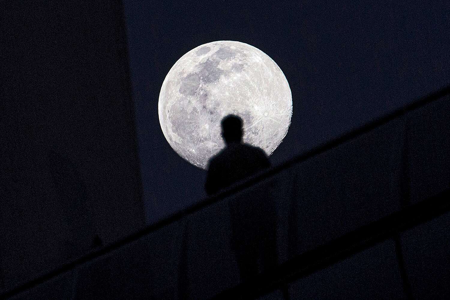 Man Watching Moon Rising Over Mountains
 Wallpapers