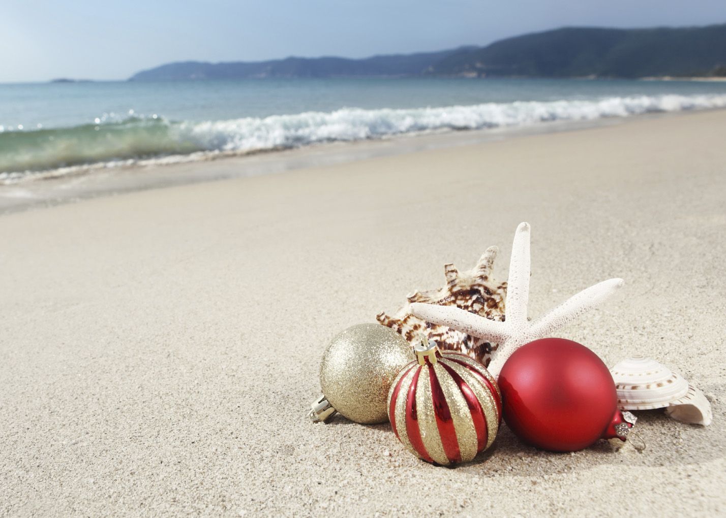 Christmas Beach Wallpapers