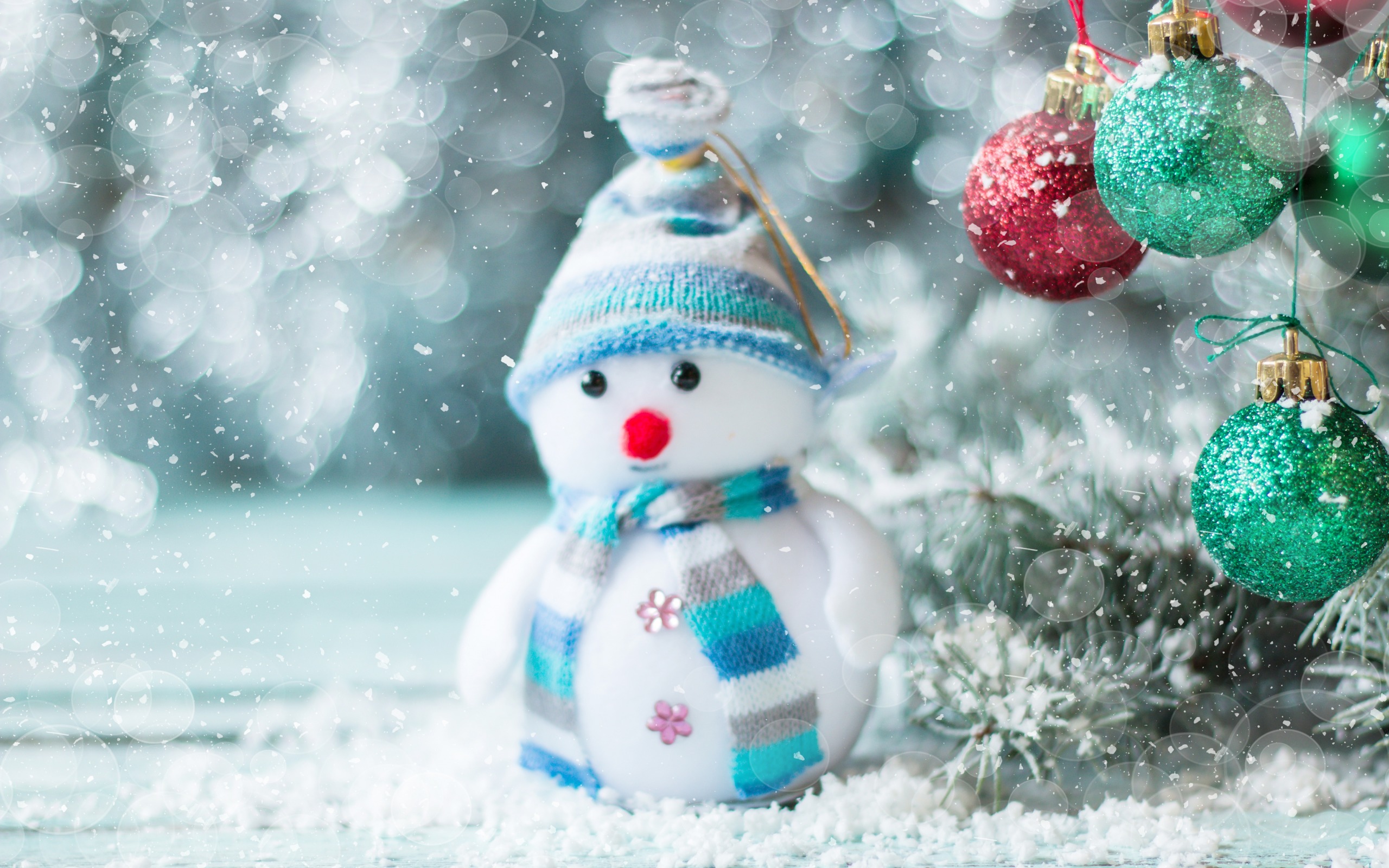 Christmas Cute Snowman Toy Wallpapers