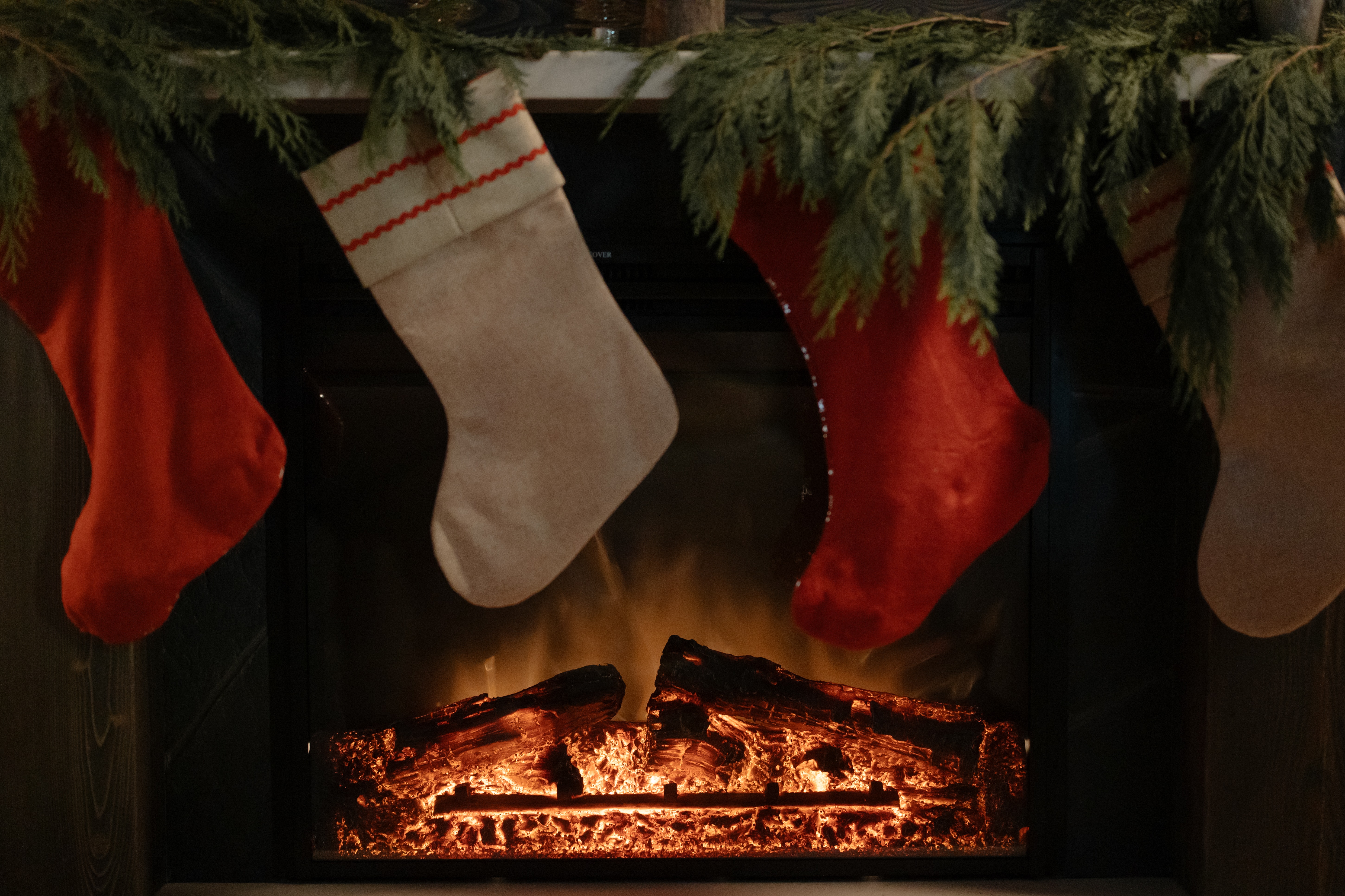 Christmas Fireplace Wallpapers