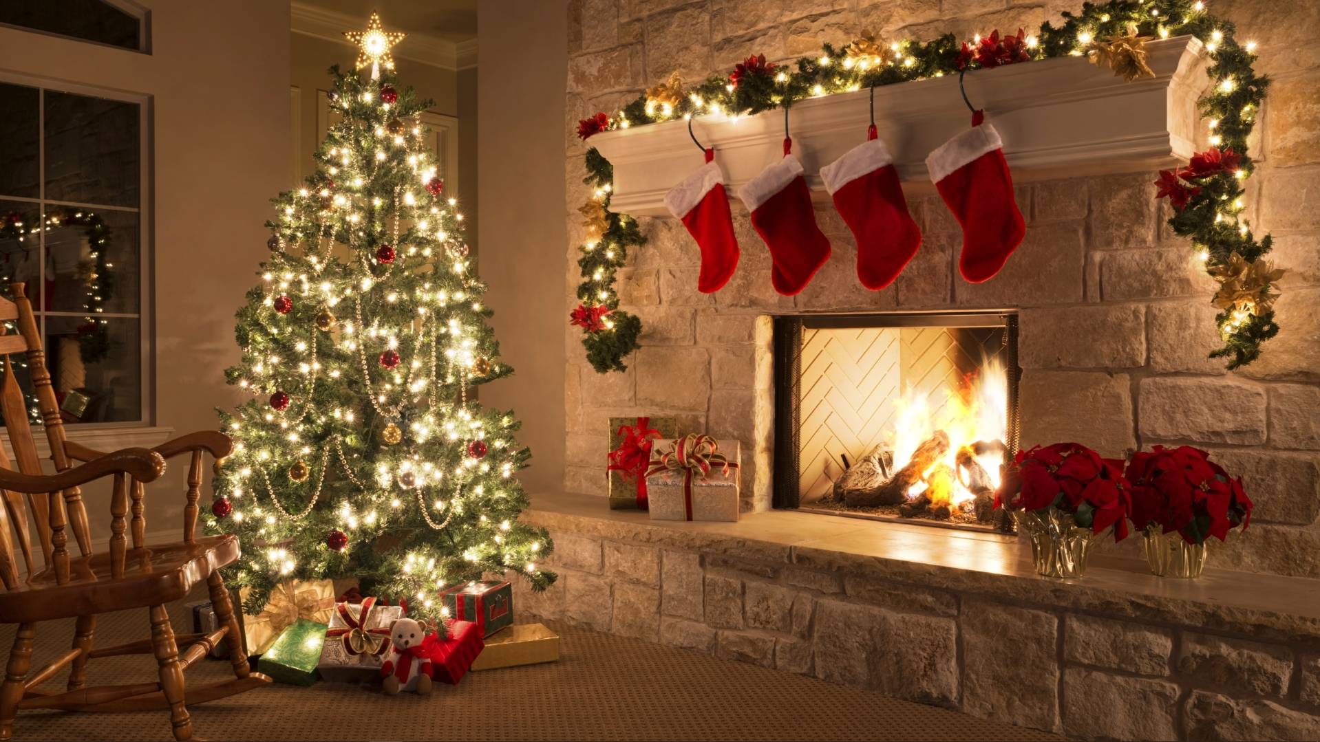 Christmas Fireplace Wallpapers
