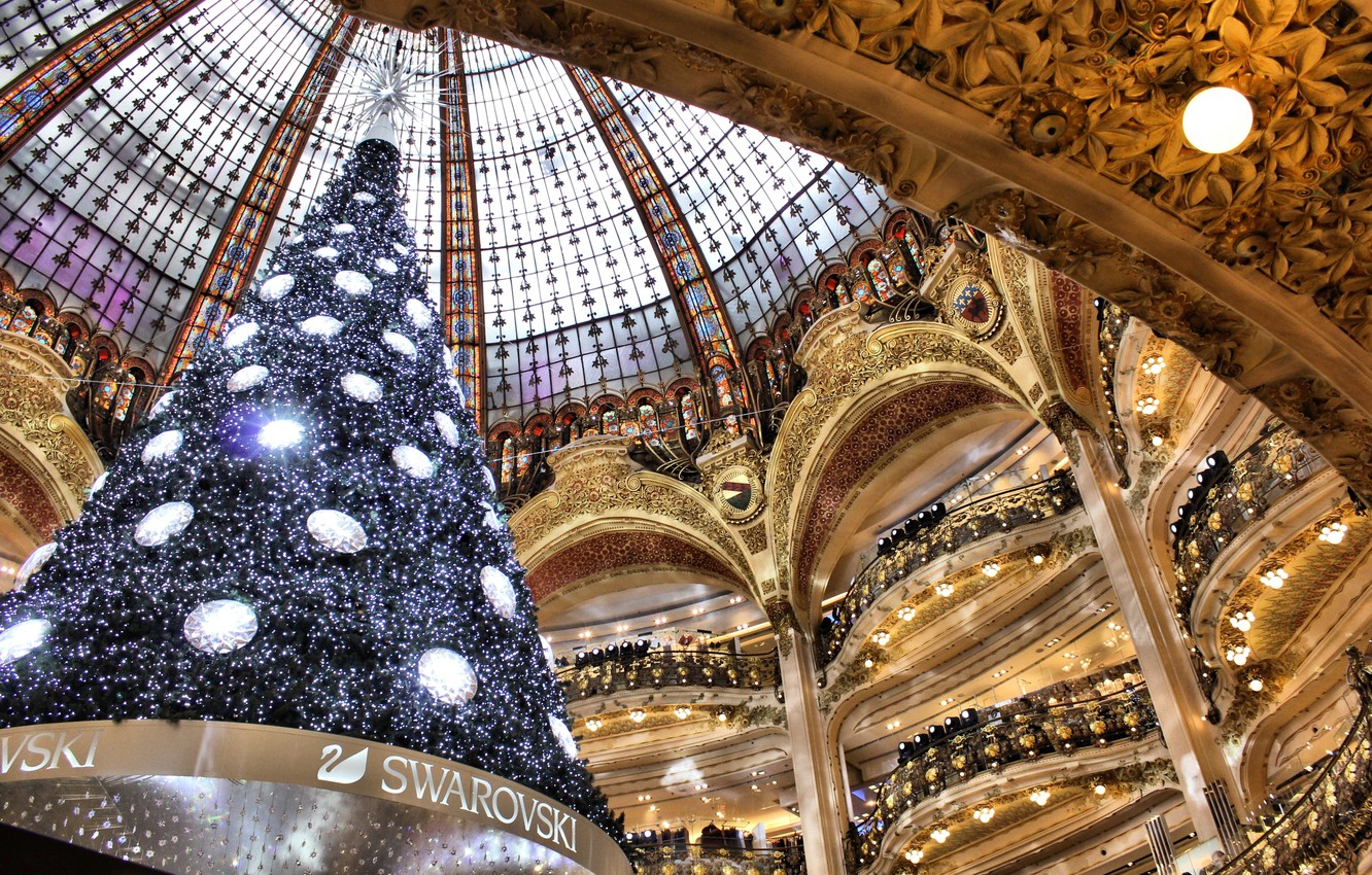 Christmas In Paris Wallpapers