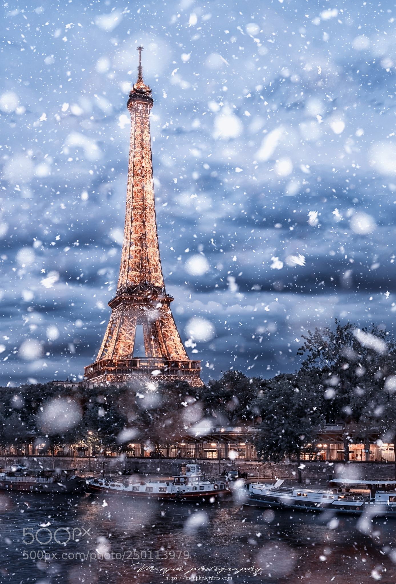 Christmas In Paris Wallpapers