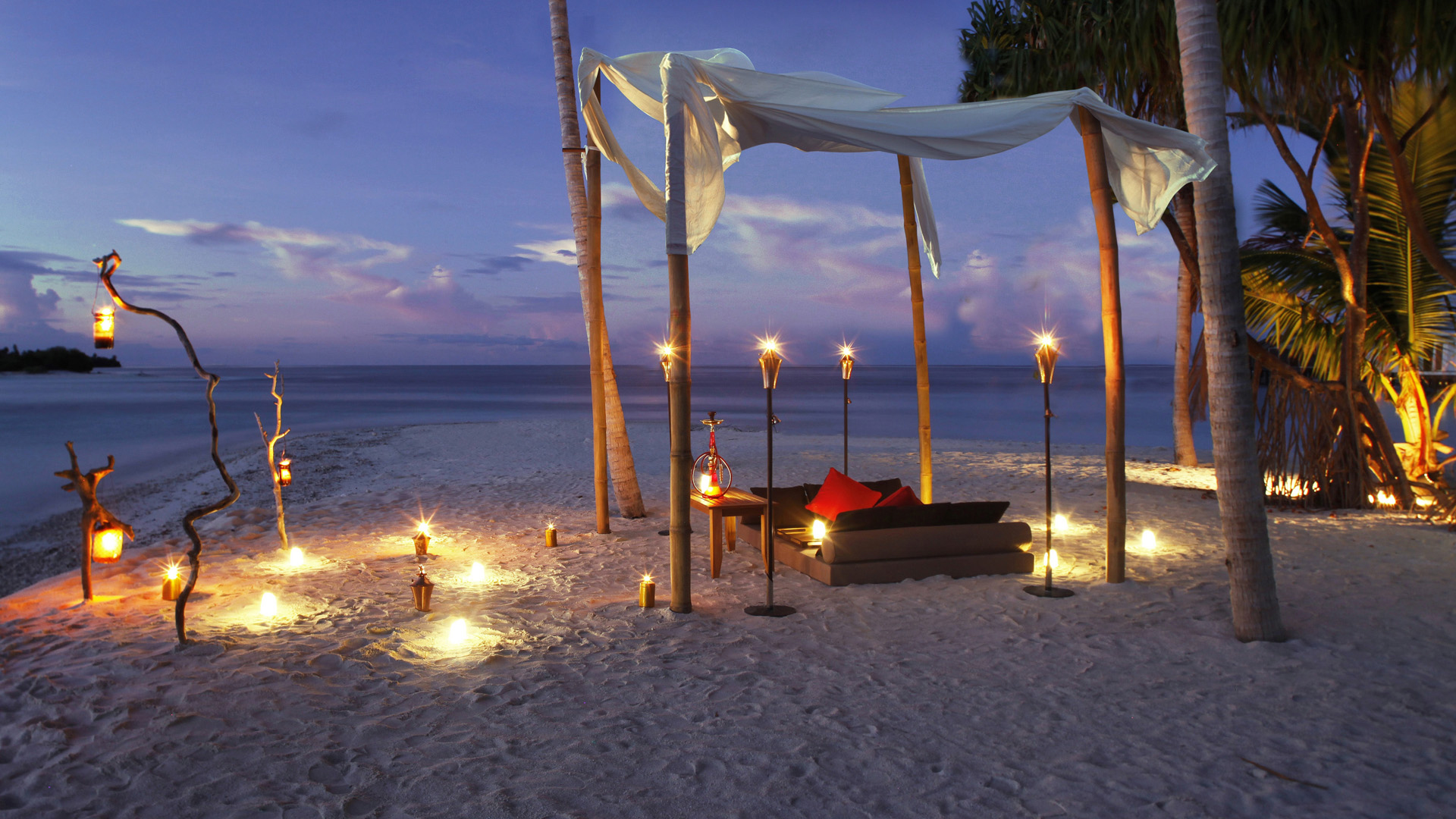 Dining On The Beach At Night In The Maldives Ocean Wallpapers