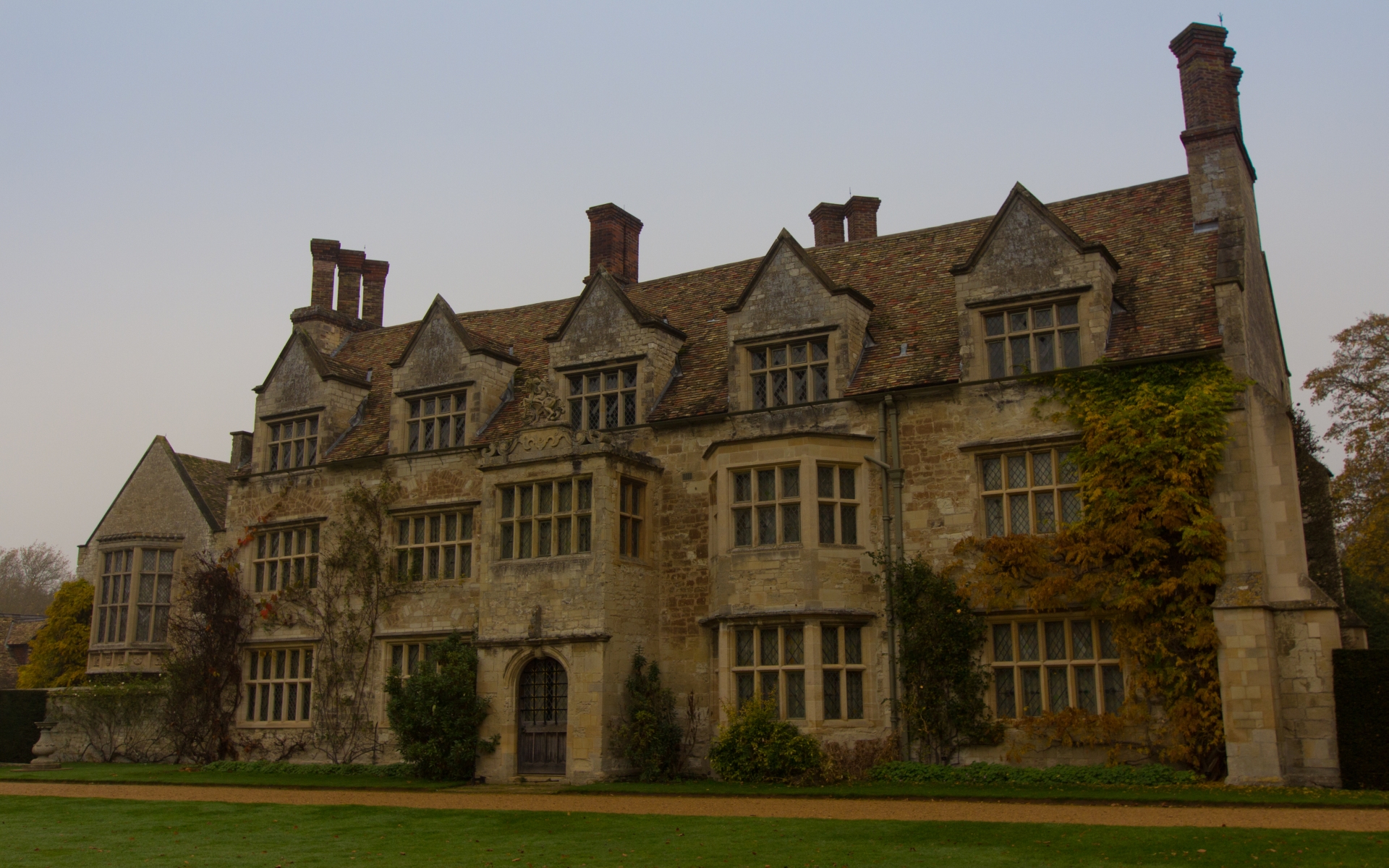 Anglesey Abbey Wallpapers