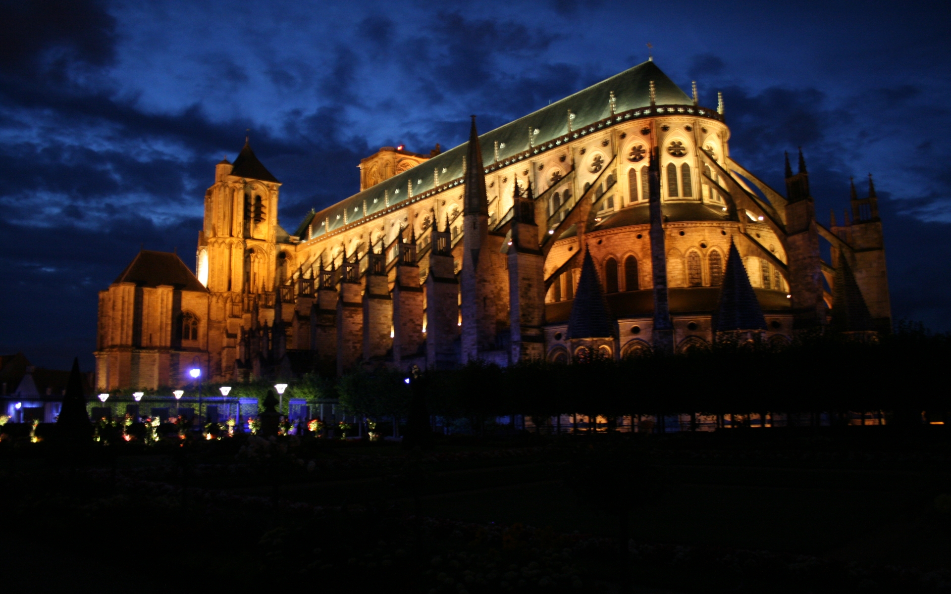 Bourges Cathedral Wallpapers