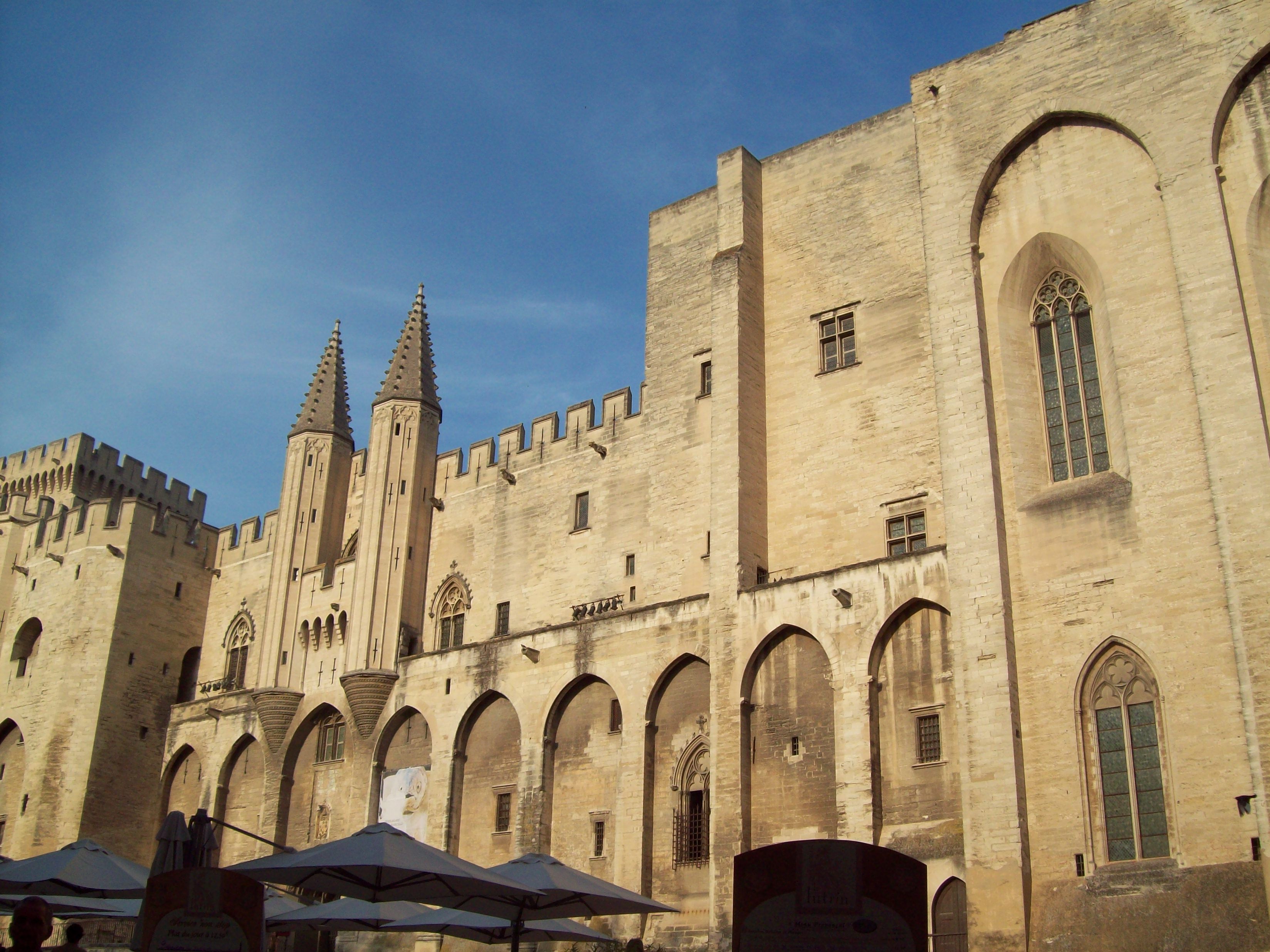 Cathedral Avignon Wallpapers