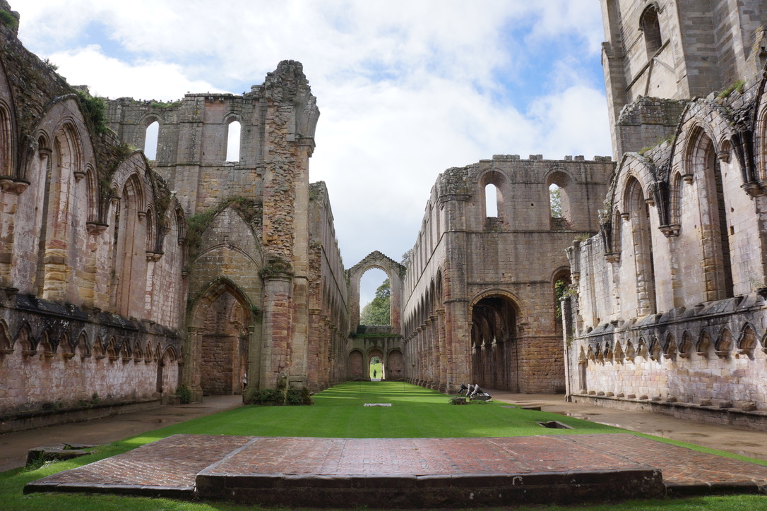 Fountains Abbey Wallpapers