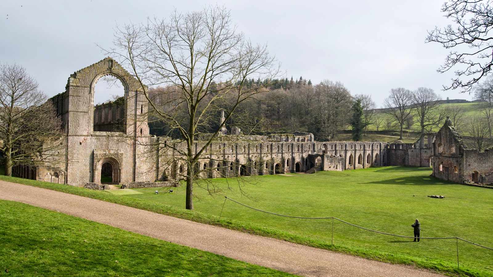 Fountains Abbey Wallpapers