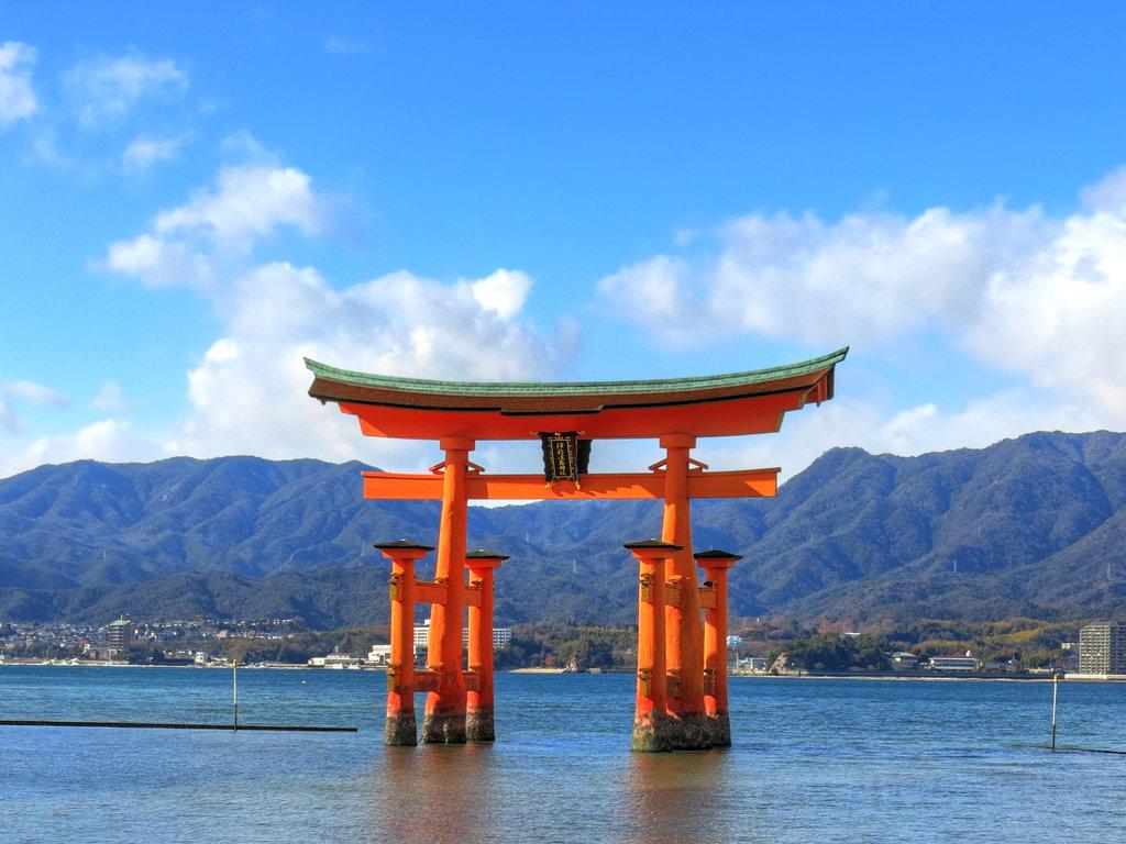 Itsukushima Gate Wallpapers