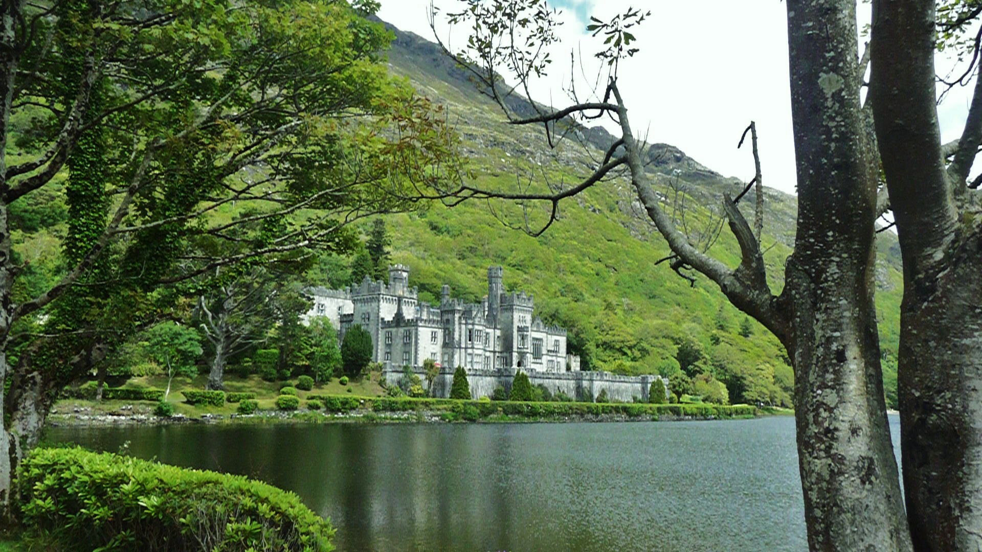 Kylemore Abbey Wallpapers