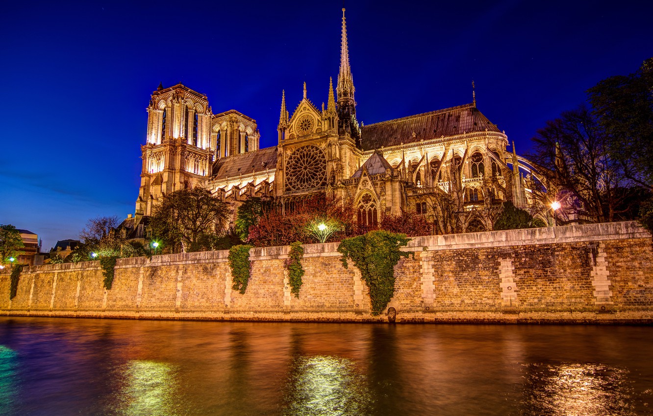 Notre-Dame De Paris Wallpapers