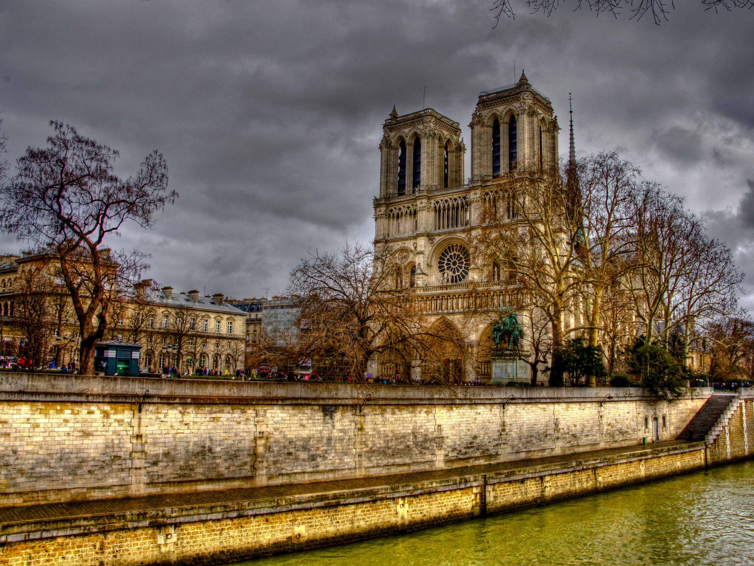 Notre-Dame De Paris Wallpapers