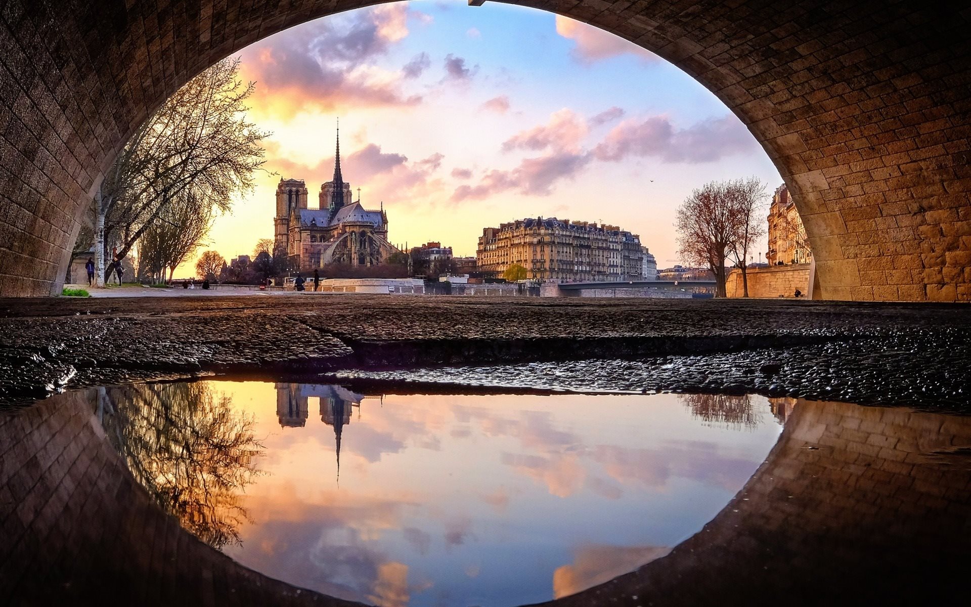 Notre-Dame De Paris Wallpapers