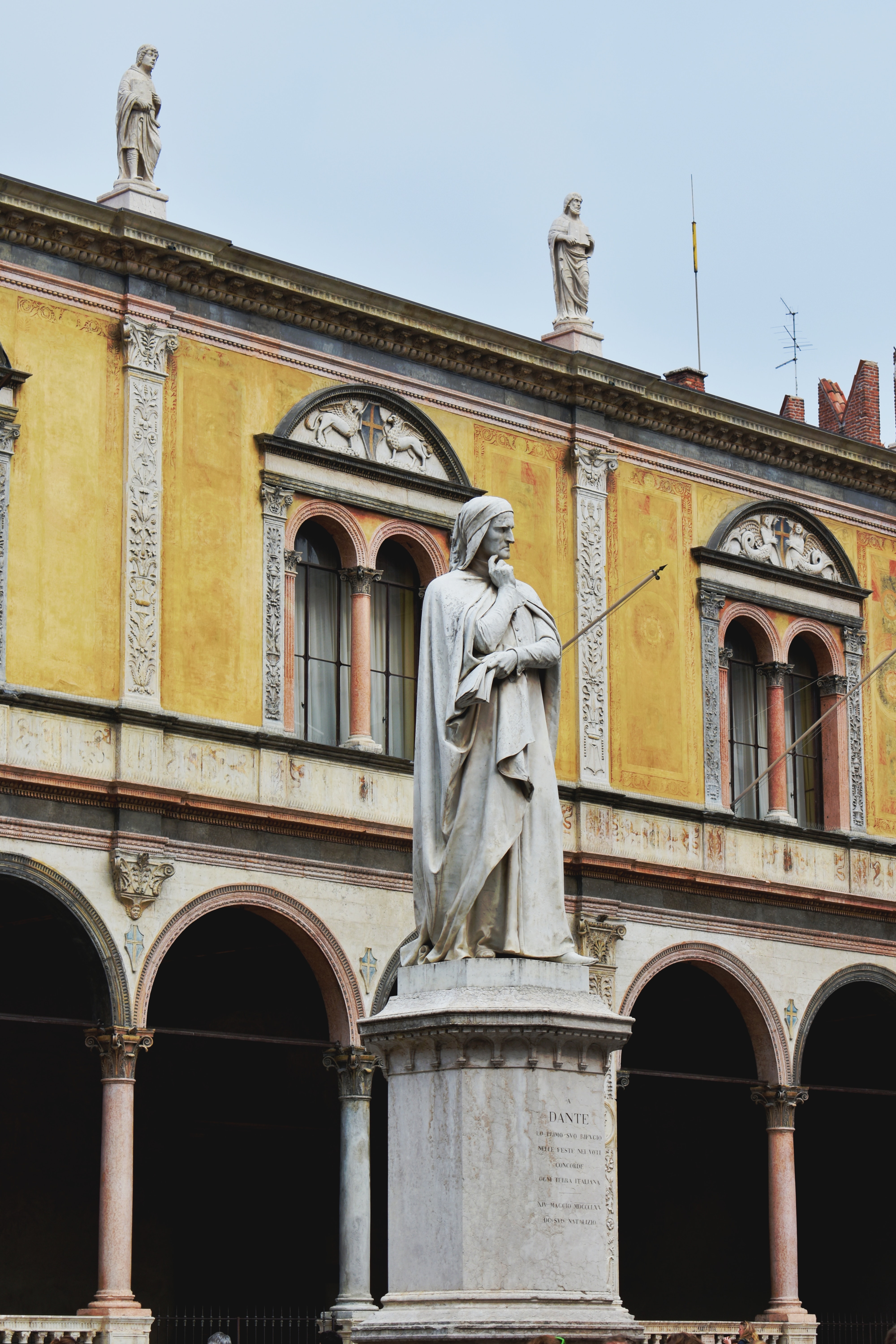 Piazza Dei Miracoli Wallpapers