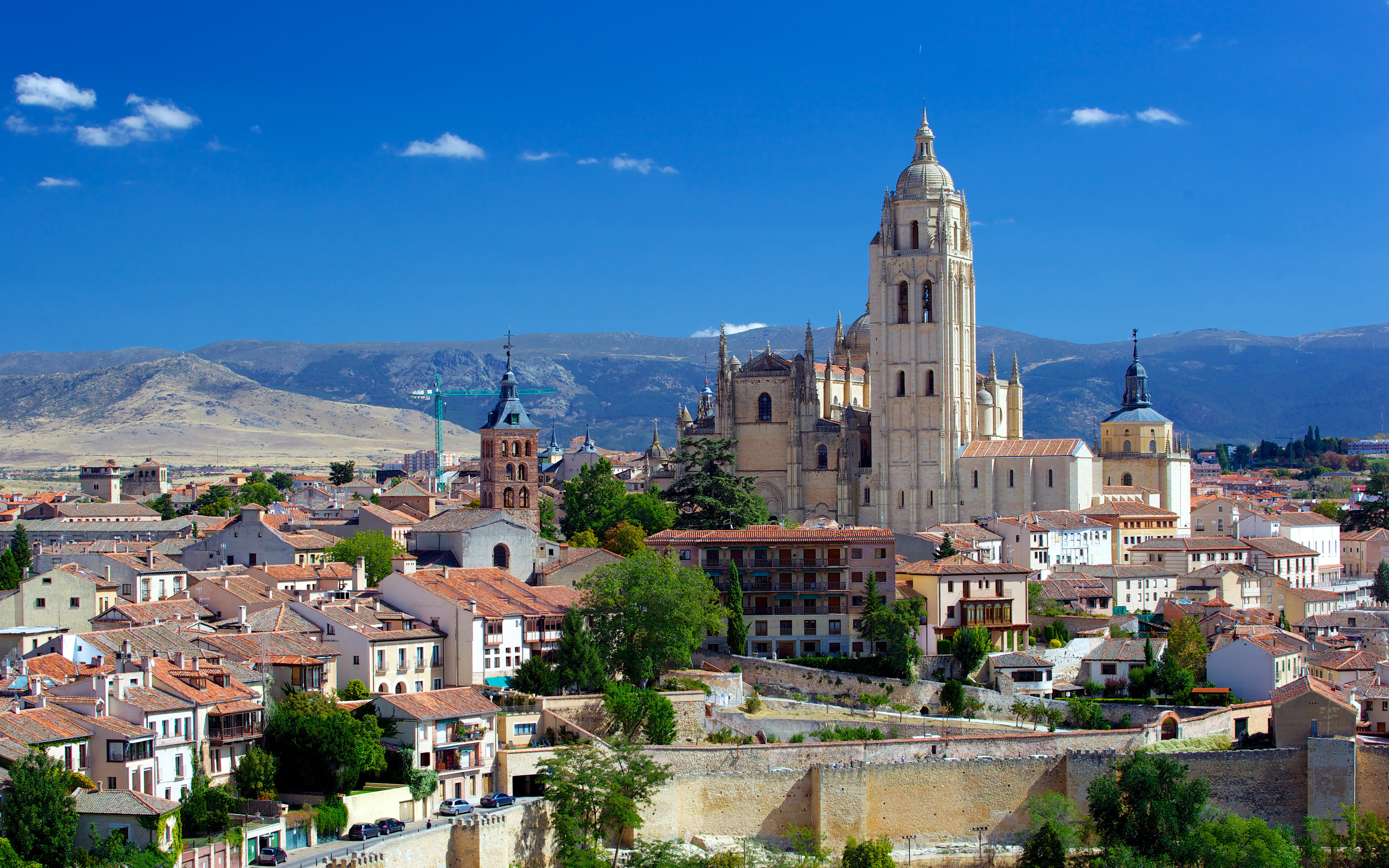 Segovia Cathedral Wallpapers