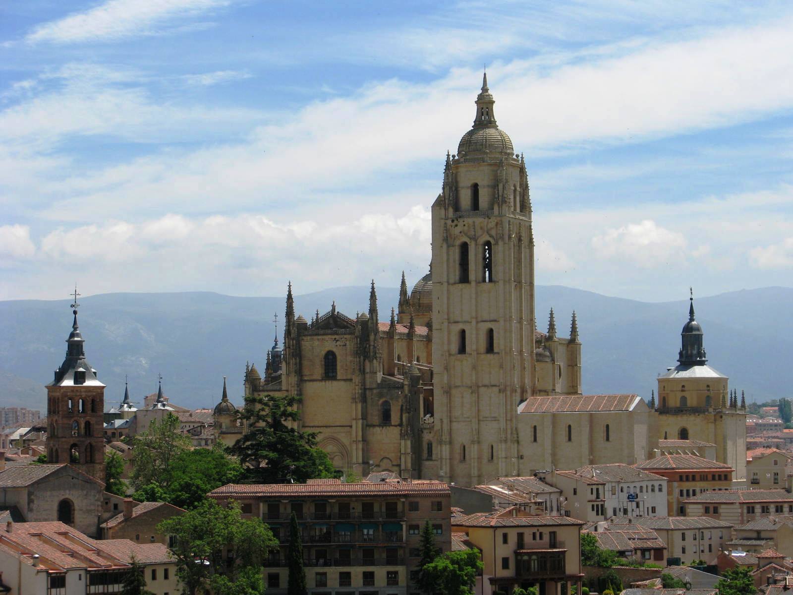 Segovia Cathedral Wallpapers