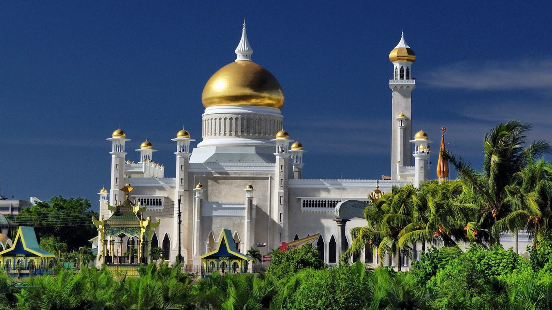 Sultan Omar Ali Saifuddin Mosque Wallpapers