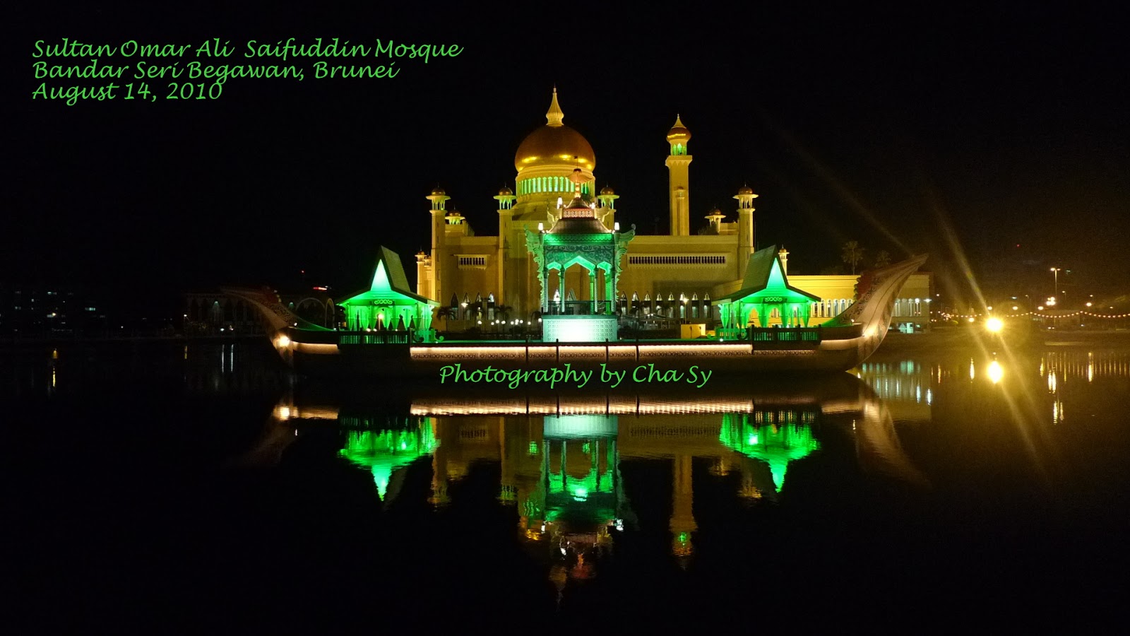 Sultan Omar Ali Saifuddin Mosque Wallpapers